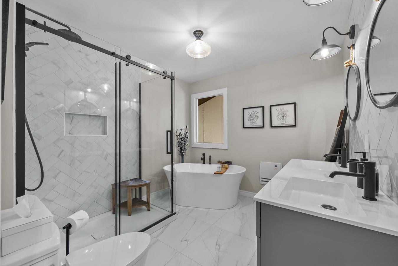 Canton-de-Stanstead, QC, J1X 3W4, Canada, 3 Bedrooms Bedrooms, ,1 BathroomBathrooms,Residential,For Sale,1952388