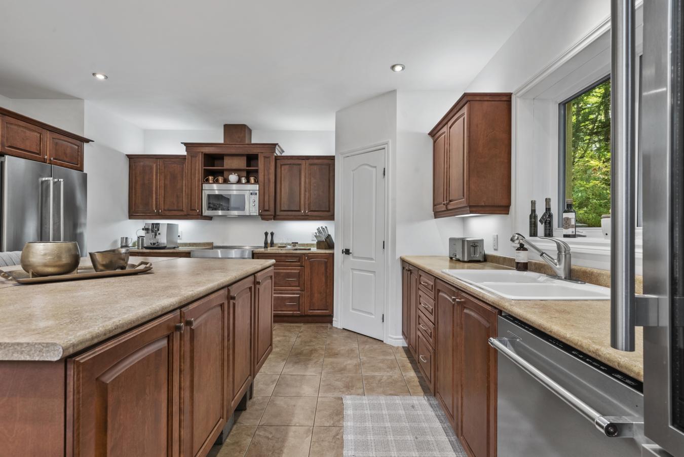 Canton-de-Stanstead, QC, J1X 3W4, Canada, 3 Bedrooms Bedrooms, ,1 BathroomBathrooms,Residential,For Sale,1952388