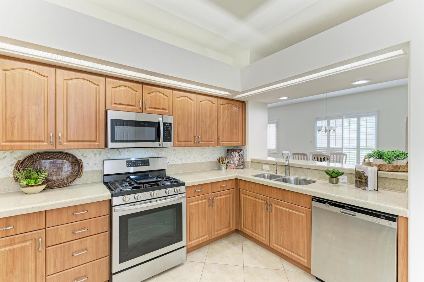 Bradenton, Manatee, 34211, United States, 2 Bedrooms Bedrooms, ,3 BathroomsBathrooms,Residential,For Sale,1952207