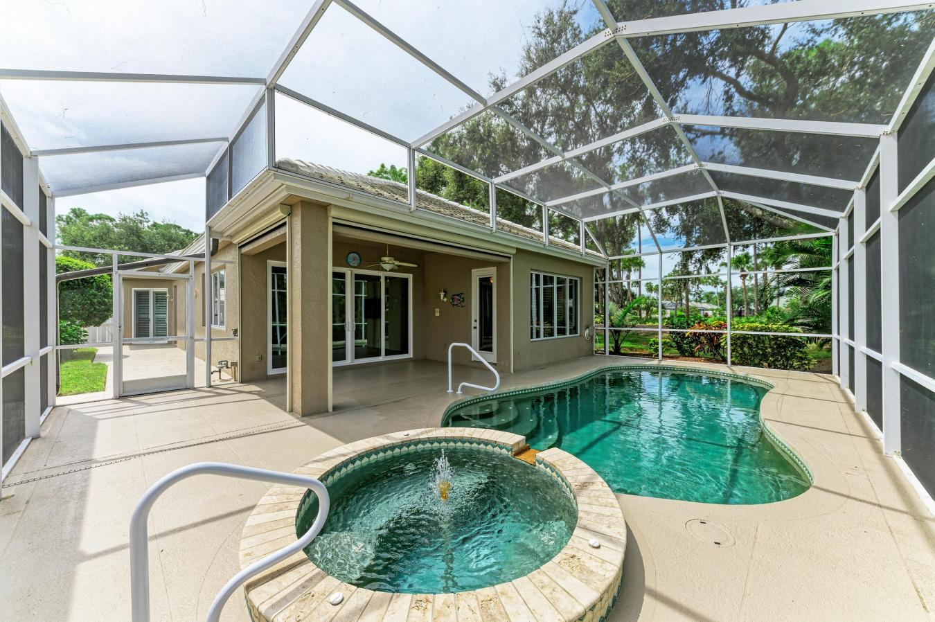 Bradenton, Manatee, 34211, United States, 2 Bedrooms Bedrooms, ,3 BathroomsBathrooms,Residential,For Sale,1952207