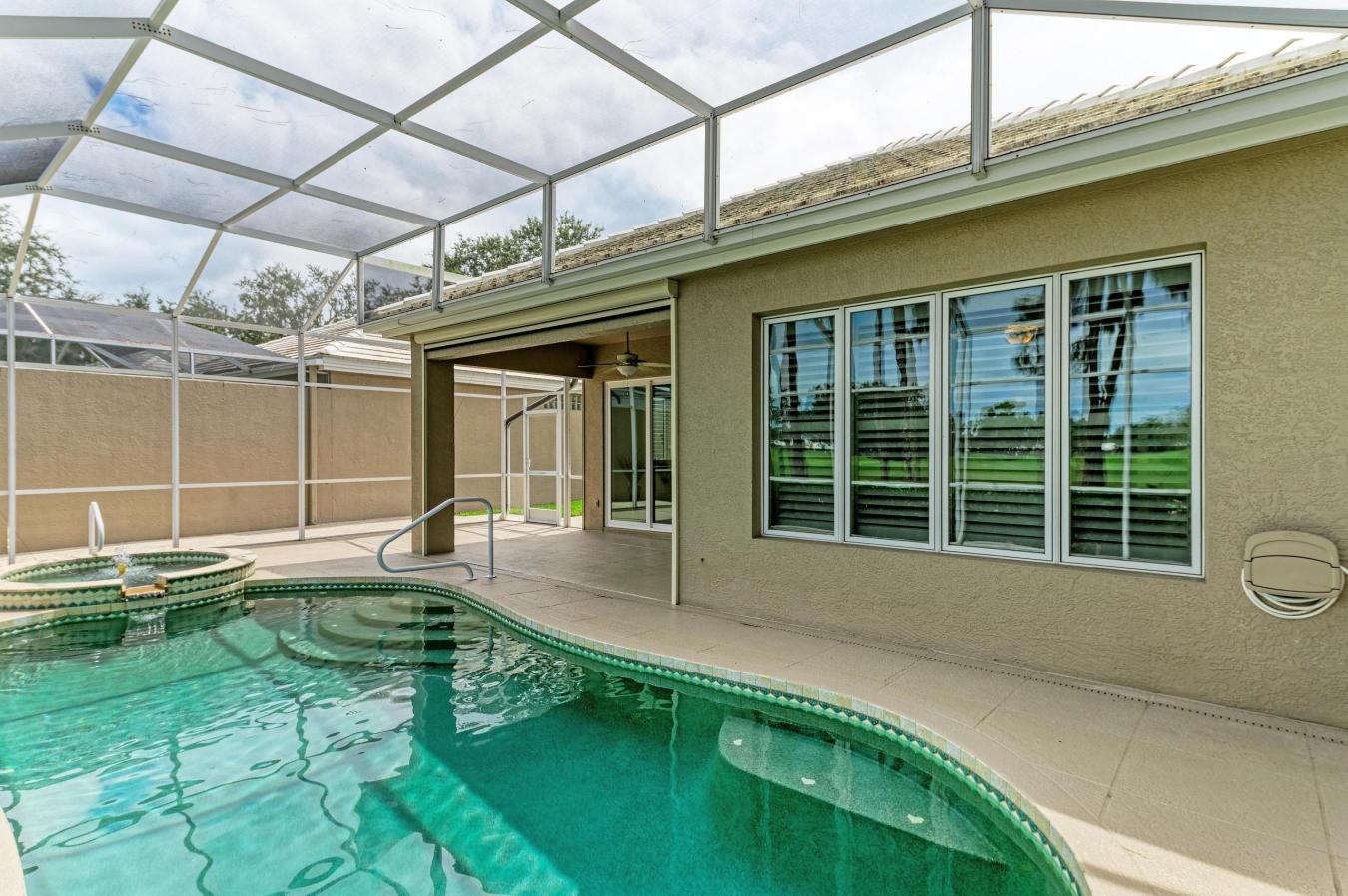 Bradenton, Manatee, 34211, United States, 2 Bedrooms Bedrooms, ,3 BathroomsBathrooms,Residential,For Sale,1952207