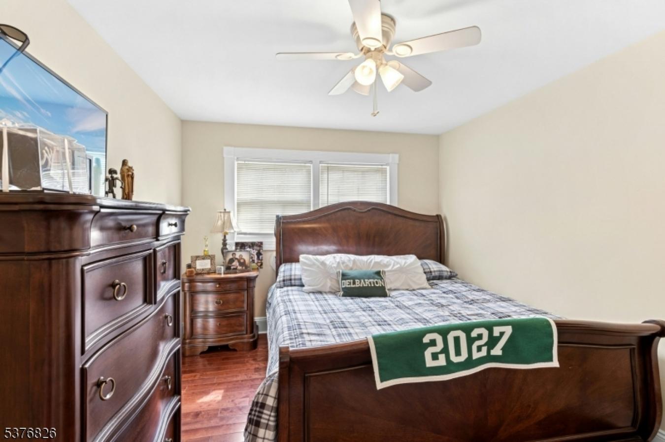 Scotch Plains Twp., Union, 07076, United States, 3 Bedrooms Bedrooms, ,2 BathroomsBathrooms,Residential,For Sale,1952206