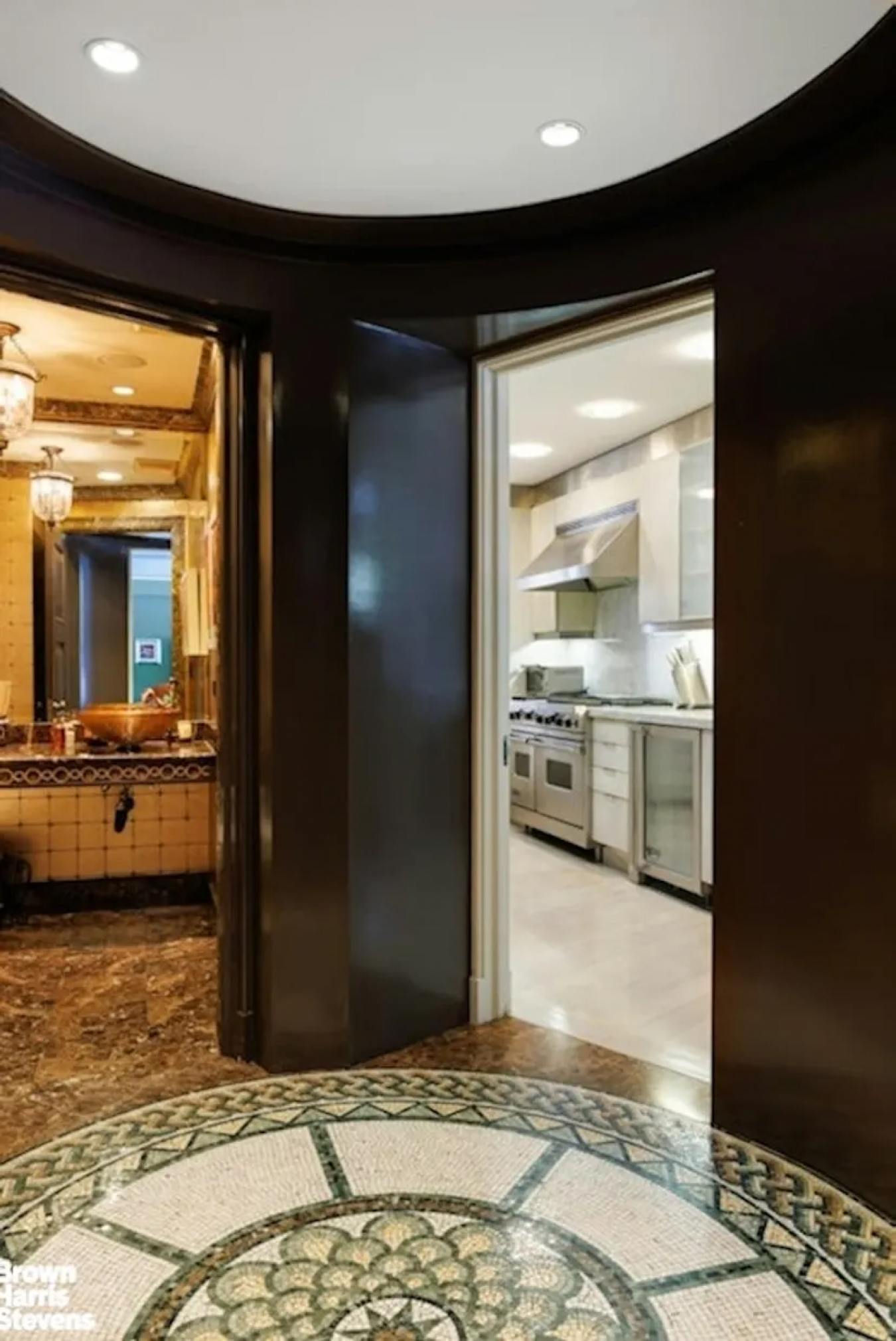 New York, New York, 10023, United States, 3 Bedrooms Bedrooms, ,3 BathroomsBathrooms,Residential,For Sale,1951945