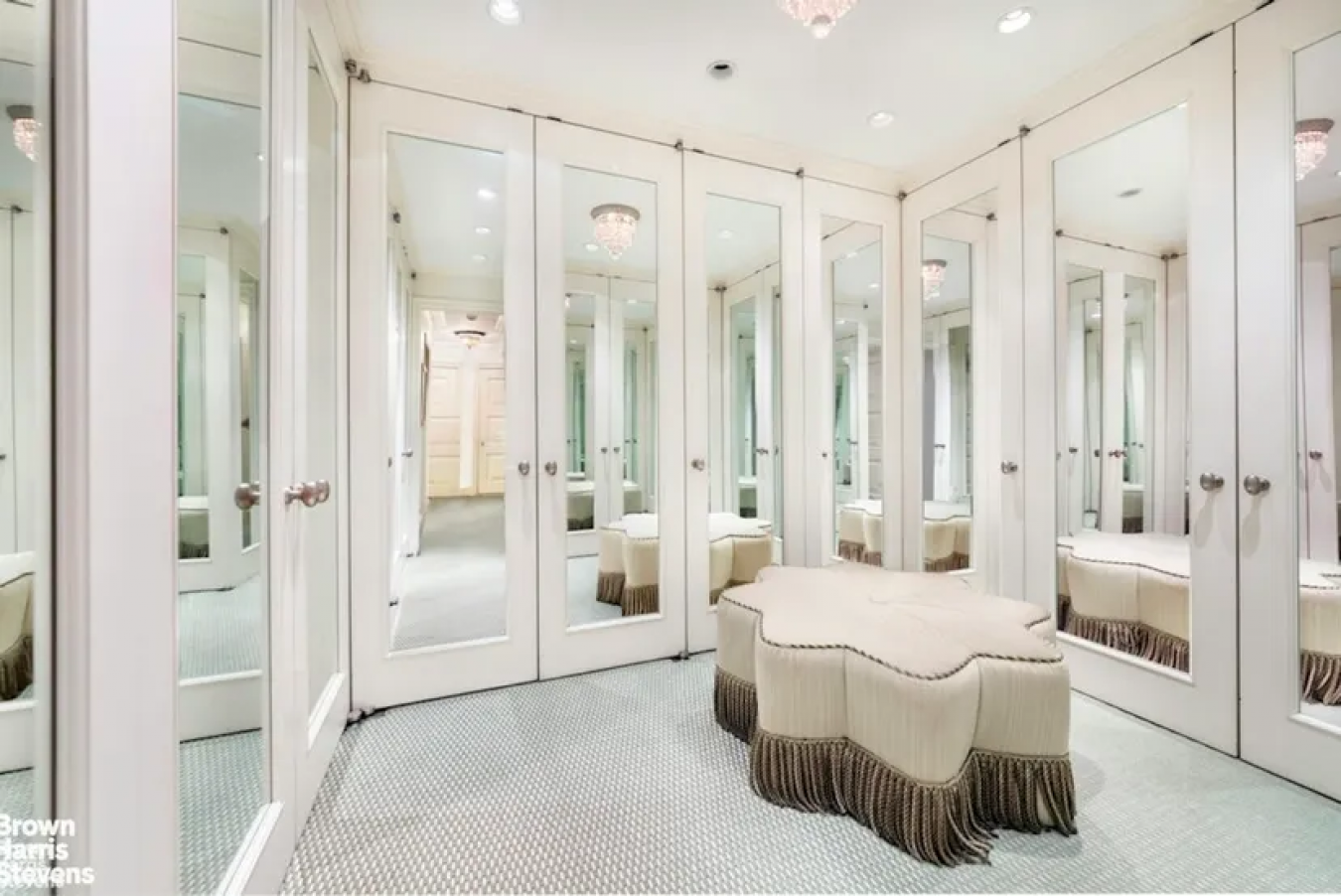 New York, New York, 10023, United States, 3 Bedrooms Bedrooms, ,3 BathroomsBathrooms,Residential,For Sale,1951945