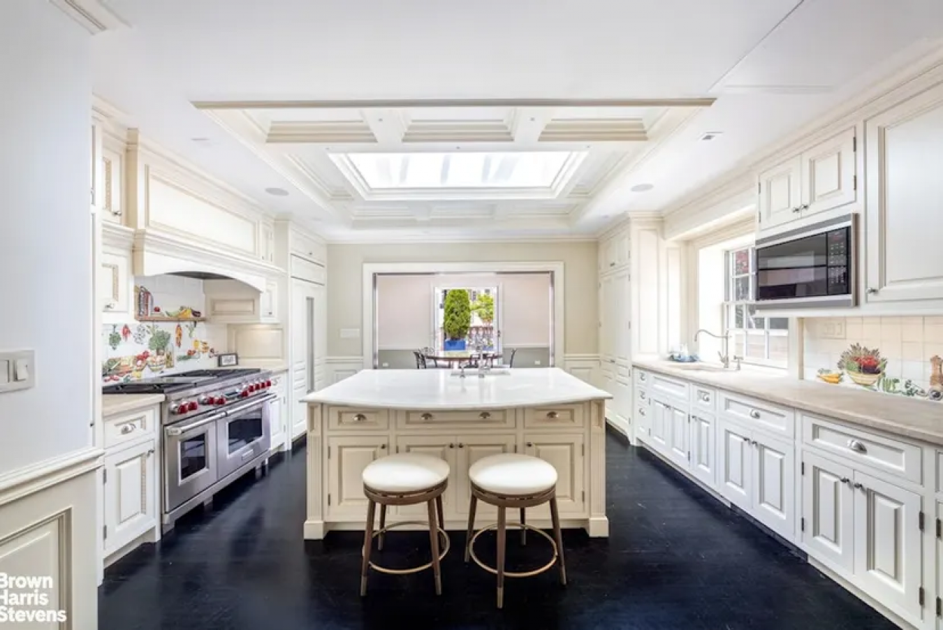 Manhattan, New York, 10028, United States, 3 Bedrooms Bedrooms, ,2 BathroomsBathrooms,Residential,For Sale,1951944