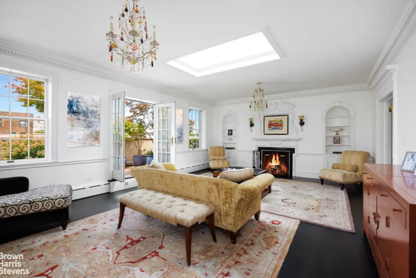 Manhattan, New York, 10028, United States, 3 Bedrooms Bedrooms, ,2 BathroomsBathrooms,Residential,For Sale,1951944