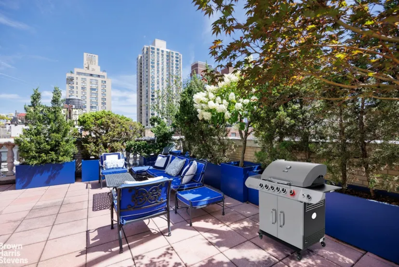 Manhattan, New York, 10028, United States, 3 Bedrooms Bedrooms, ,2 BathroomsBathrooms,Residential,For Sale,1951944