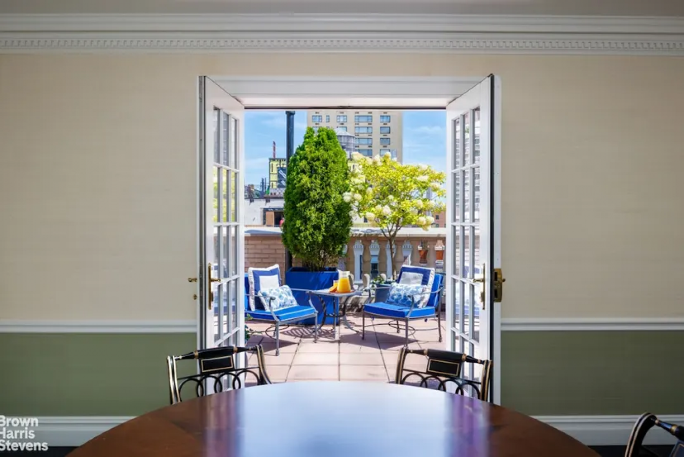 Manhattan, New York, 10028, United States, 3 Bedrooms Bedrooms, ,2 BathroomsBathrooms,Residential,For Sale,1951944