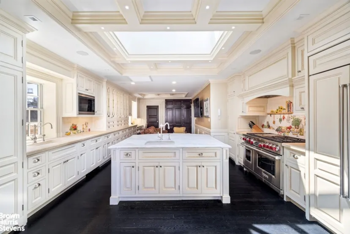 Manhattan, New York, 10028, United States, 3 Bedrooms Bedrooms, ,2 BathroomsBathrooms,Residential,For Sale,1951944