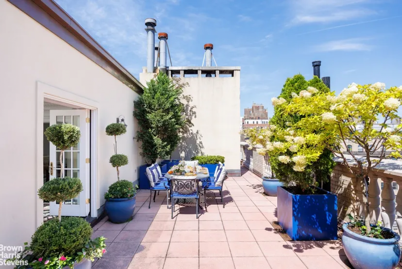 Manhattan, New York, 10028, United States, 3 Bedrooms Bedrooms, ,2 BathroomsBathrooms,Residential,For Sale,1951944