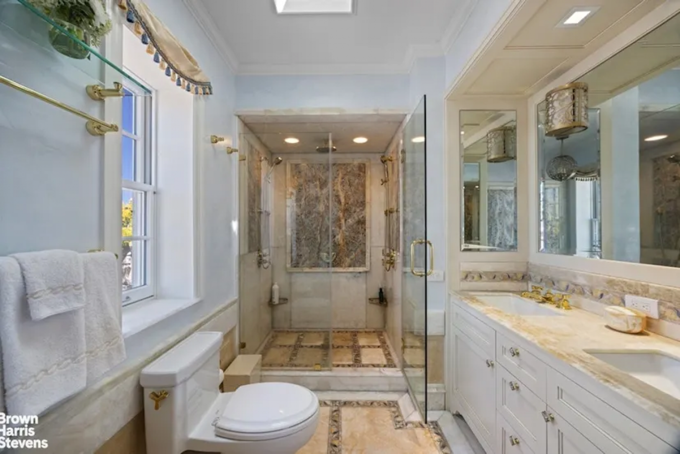 Manhattan, New York, 10028, United States, 3 Bedrooms Bedrooms, ,2 BathroomsBathrooms,Residential,For Sale,1951944