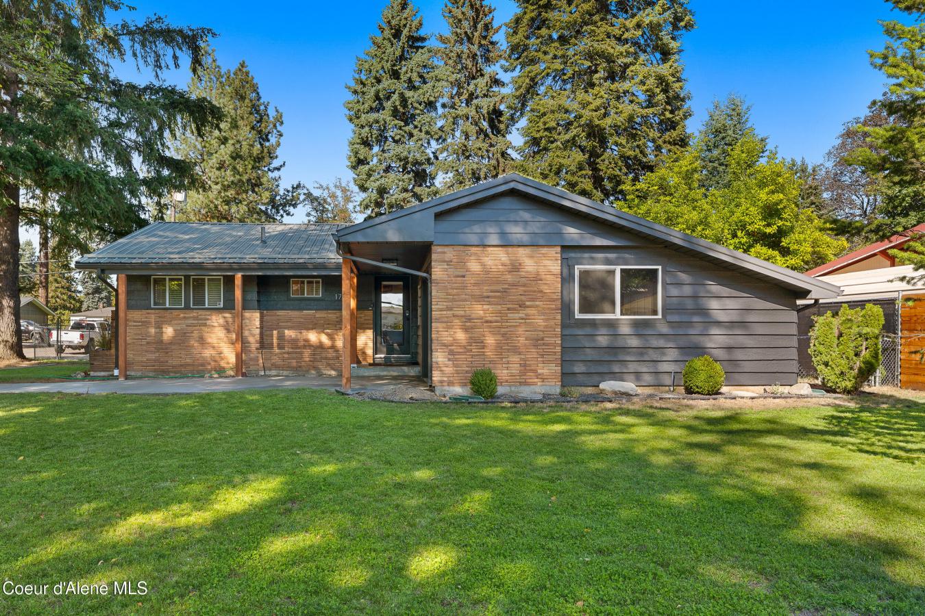 Coeur d'Alene, Kootenai, 83814, United States, ,Residential,For Sale,1952204