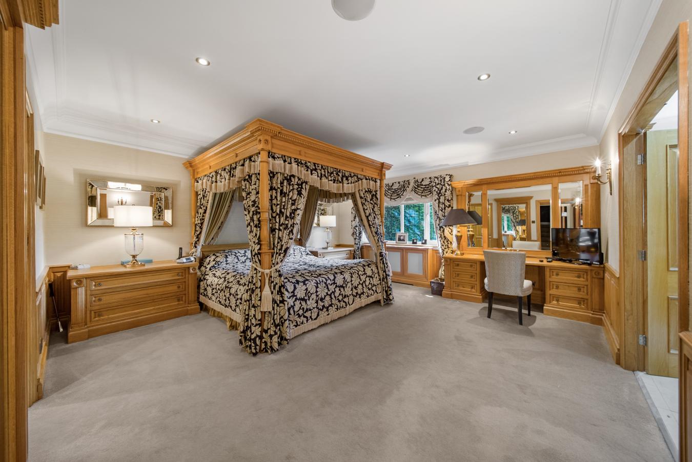 Formby UK, L37 7BU, United Kingdom, 5 Bedrooms Bedrooms, ,5 BathroomsBathrooms,Residential,For Sale,1952200