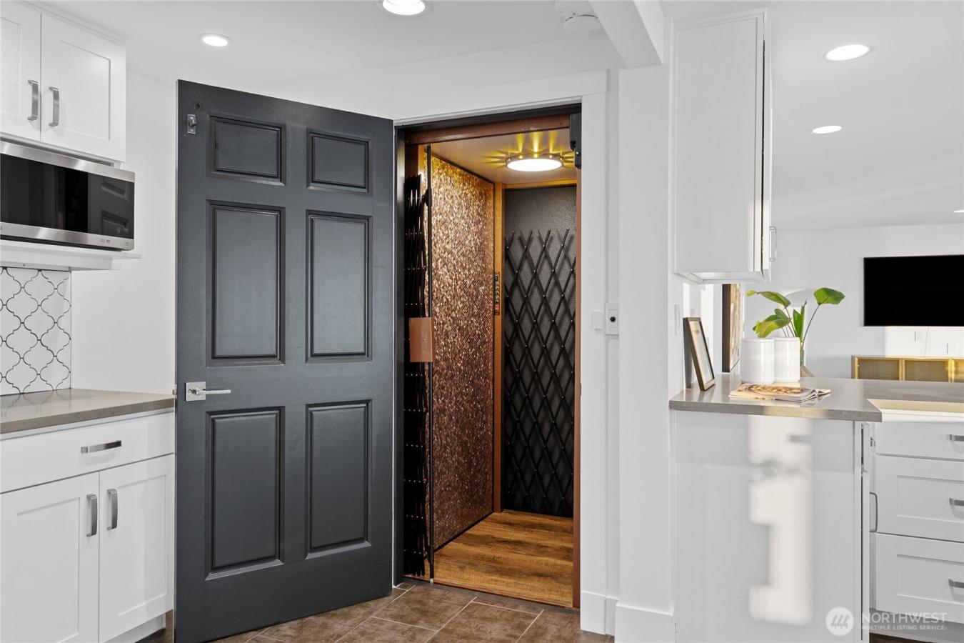 Seattle, King, 98146, United States, 5 Bedrooms Bedrooms, ,3 BathroomsBathrooms,Residential,For Sale,1952199