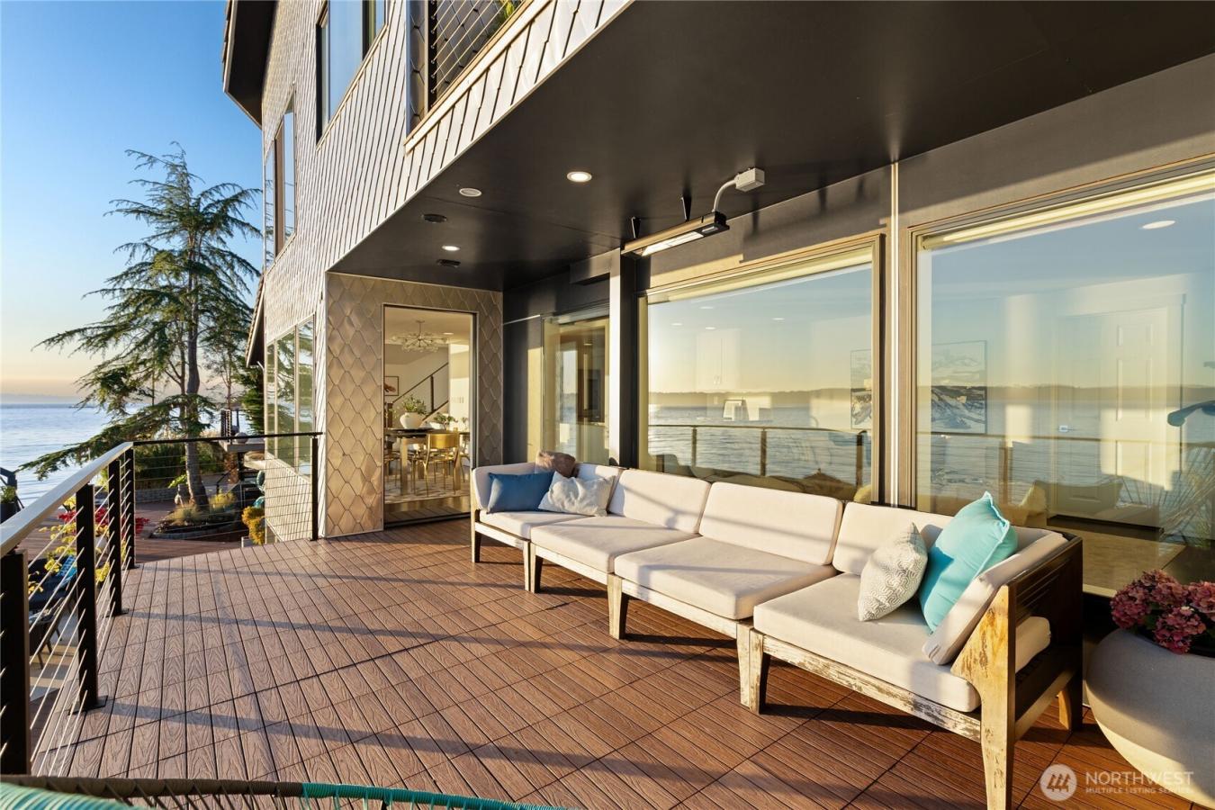 Seattle, King, 98146, United States, 5 Bedrooms Bedrooms, ,3 BathroomsBathrooms,Residential,For Sale,1952199