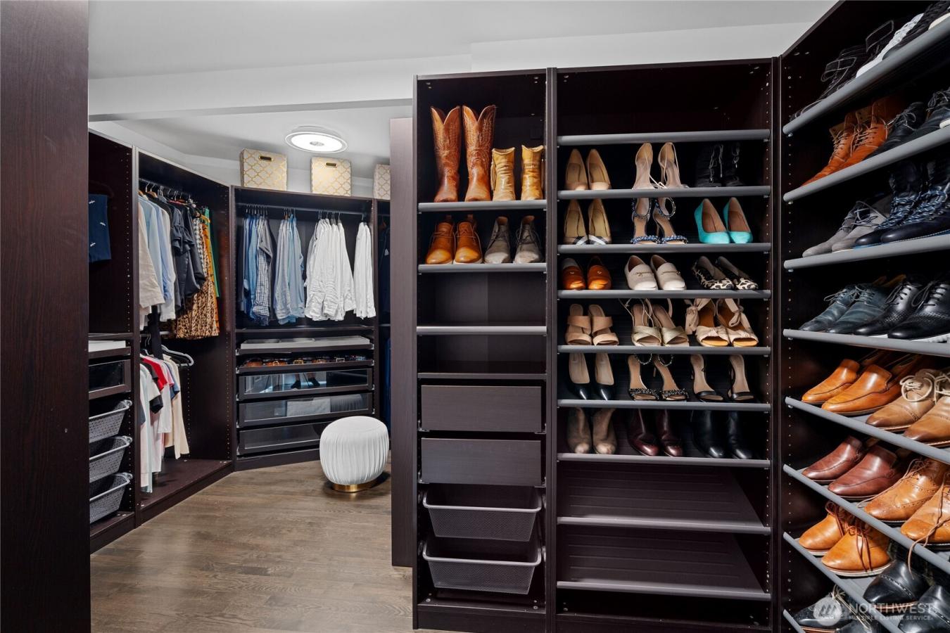 Seattle, King, 98146, United States, 5 Bedrooms Bedrooms, ,3 BathroomsBathrooms,Residential,For Sale,1952199