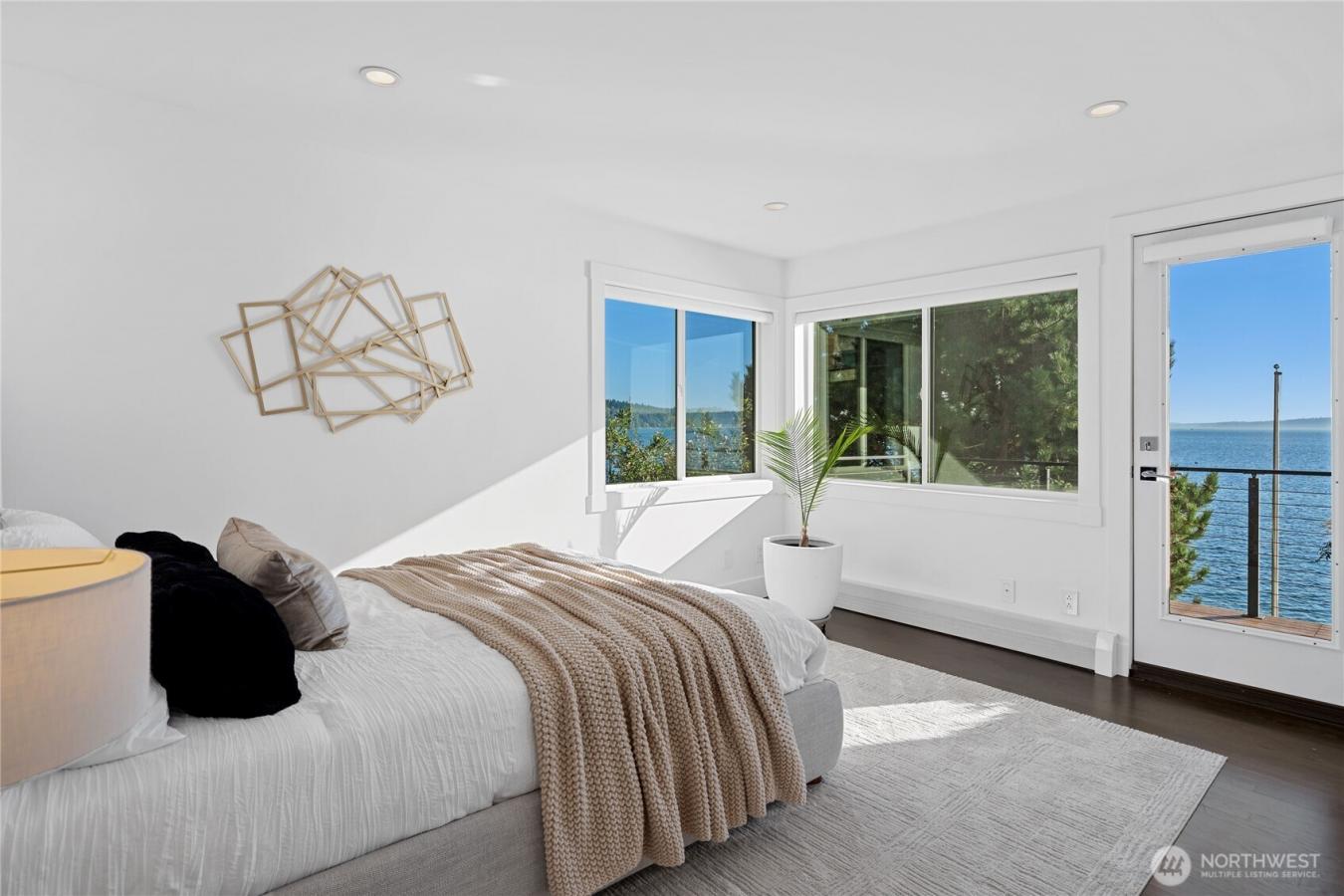 Seattle, King, 98146, United States, 5 Bedrooms Bedrooms, ,3 BathroomsBathrooms,Residential,For Sale,1952199