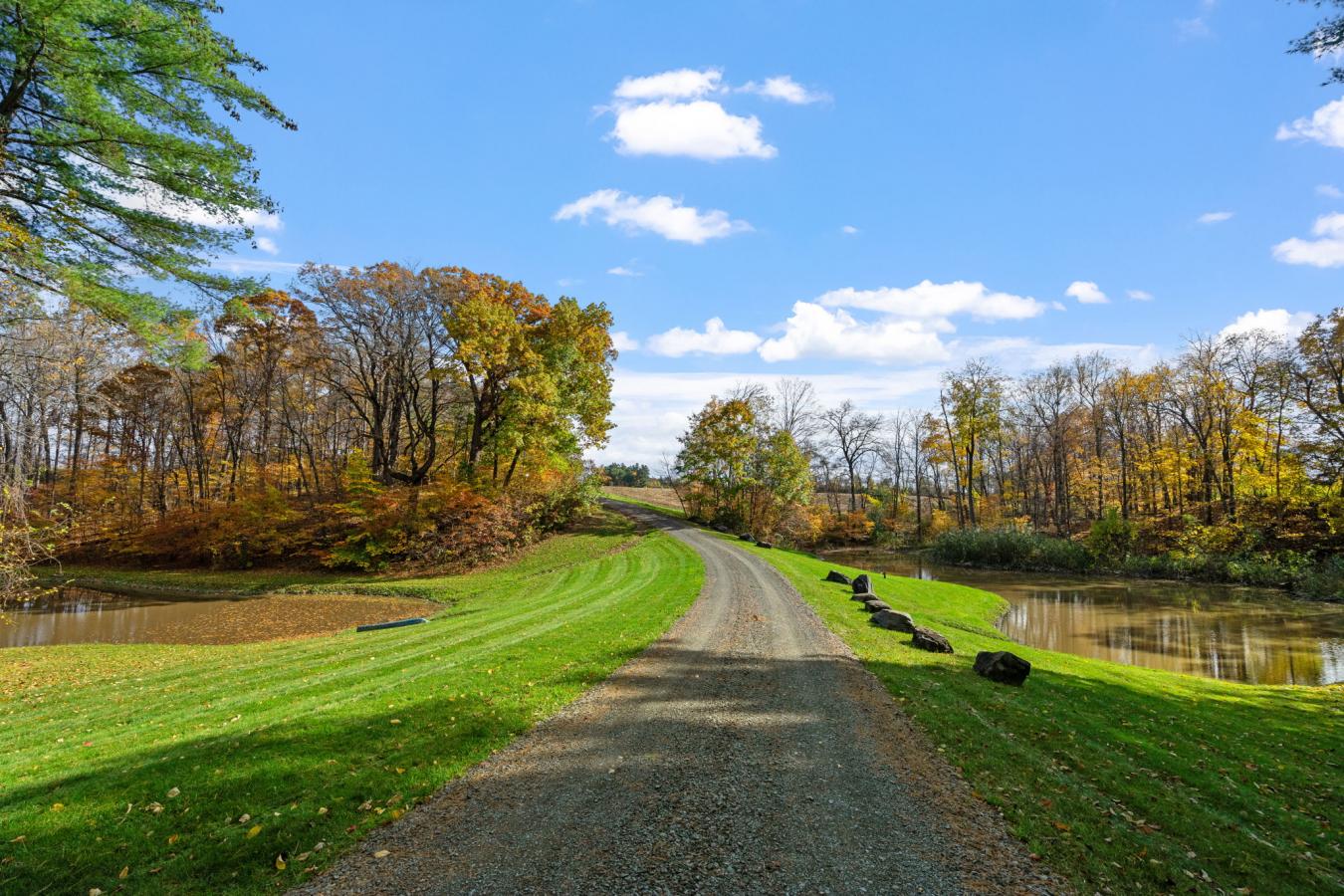 Schodack Landing, Rensselaer, 12144, United States, 3 Bedrooms Bedrooms, ,2 BathroomsBathrooms,Residential,For Sale,1952197