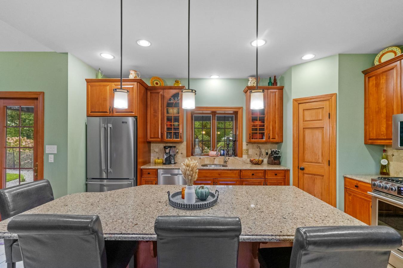 Schodack Landing, Rensselaer, 12144, United States, 3 Bedrooms Bedrooms, ,2 BathroomsBathrooms,Residential,For Sale,1952197