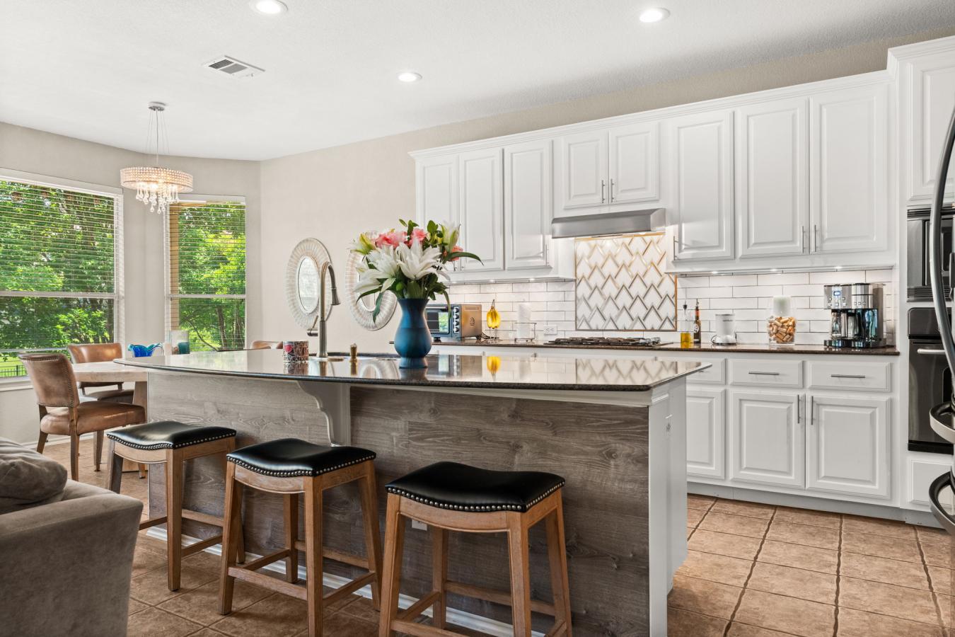 Austin, Travis, 78734, United States, 3 Bedrooms Bedrooms, ,2 BathroomsBathrooms,Residential,For Sale,1952196