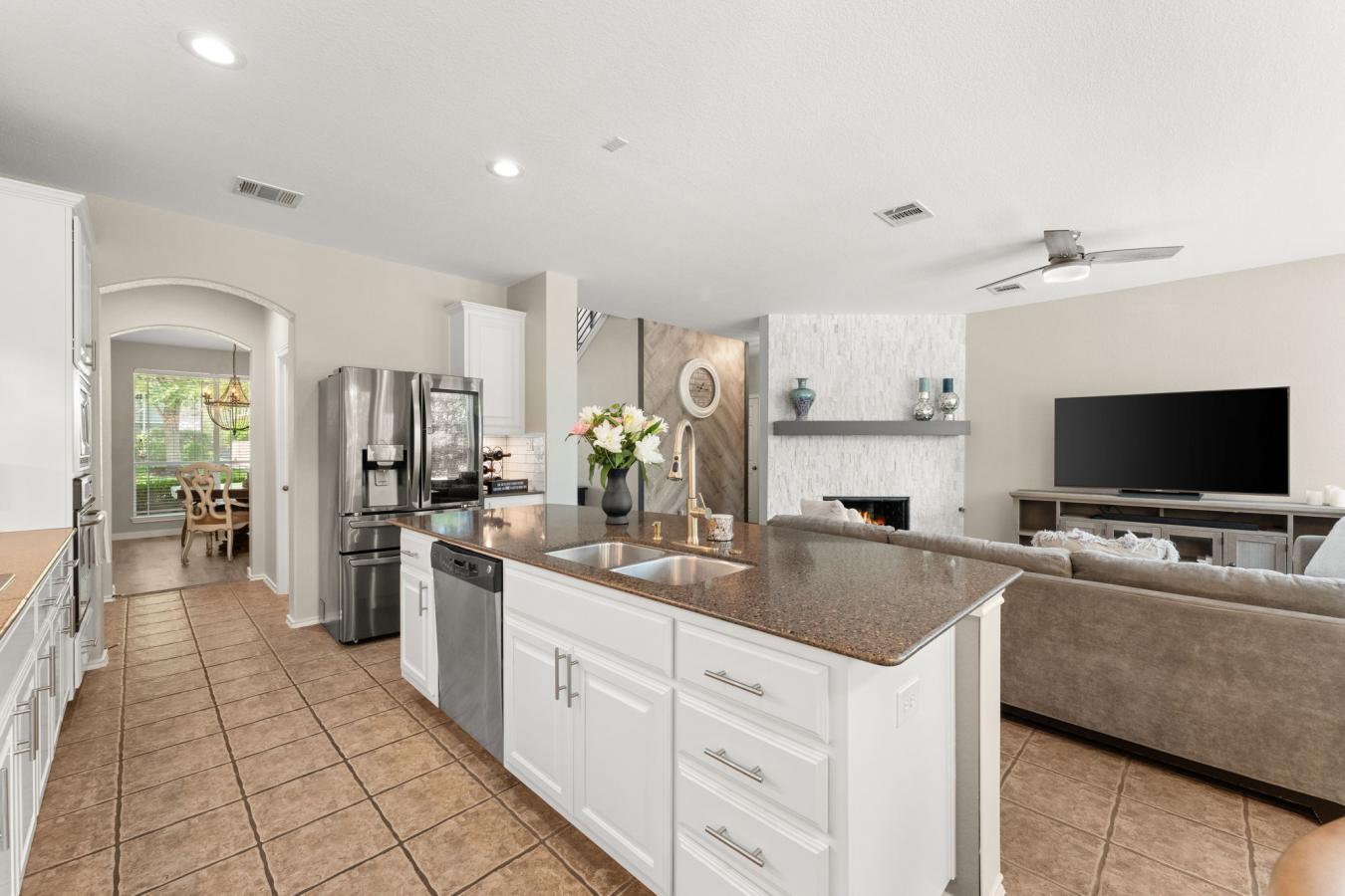 Austin, Travis, 78734, United States, 3 Bedrooms Bedrooms, ,2 BathroomsBathrooms,Residential,For Sale,1952196