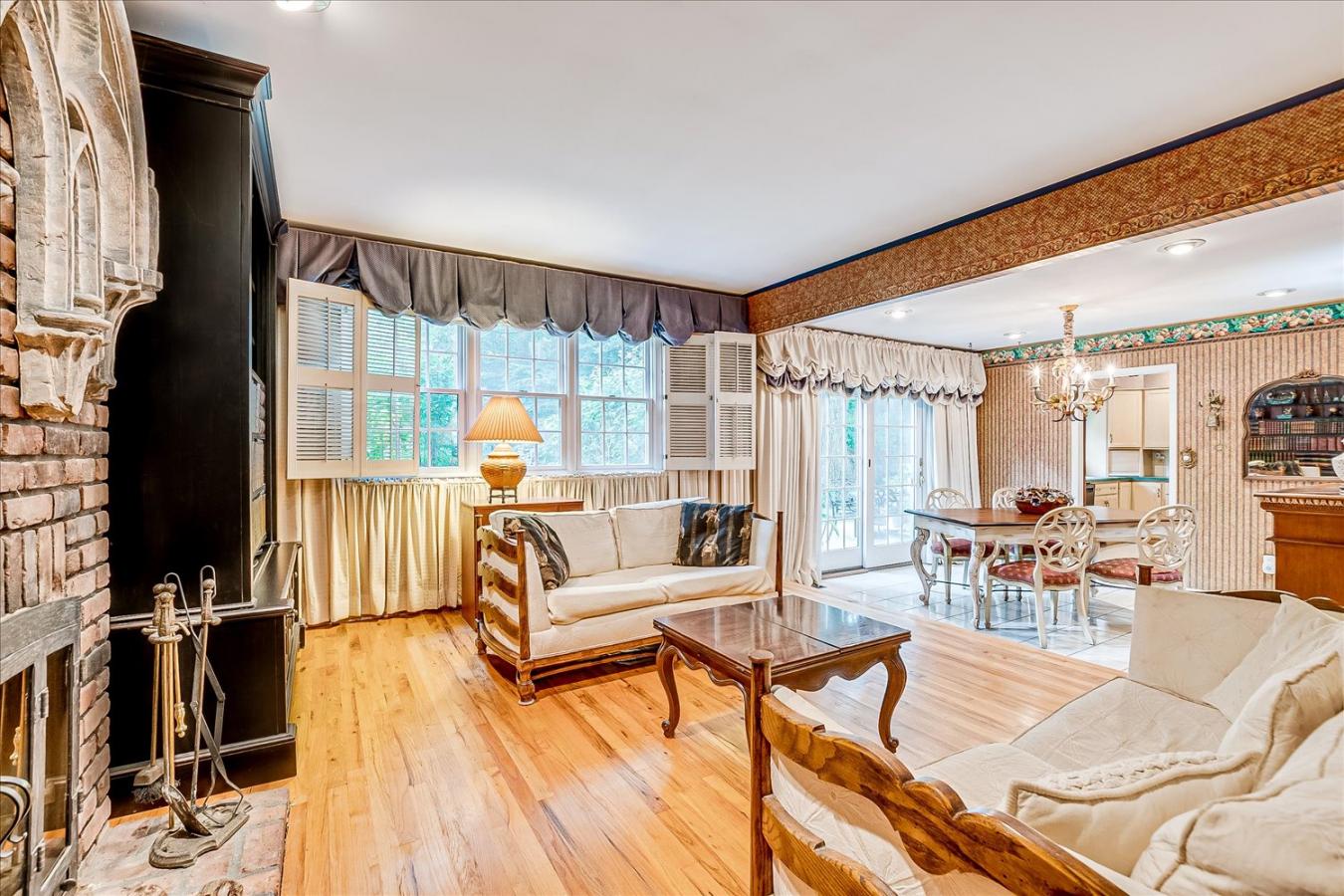 Bridgewater, Somerset, 08807, United States, 5 Bedrooms Bedrooms, ,2 BathroomsBathrooms,Residential,For Sale,1952385