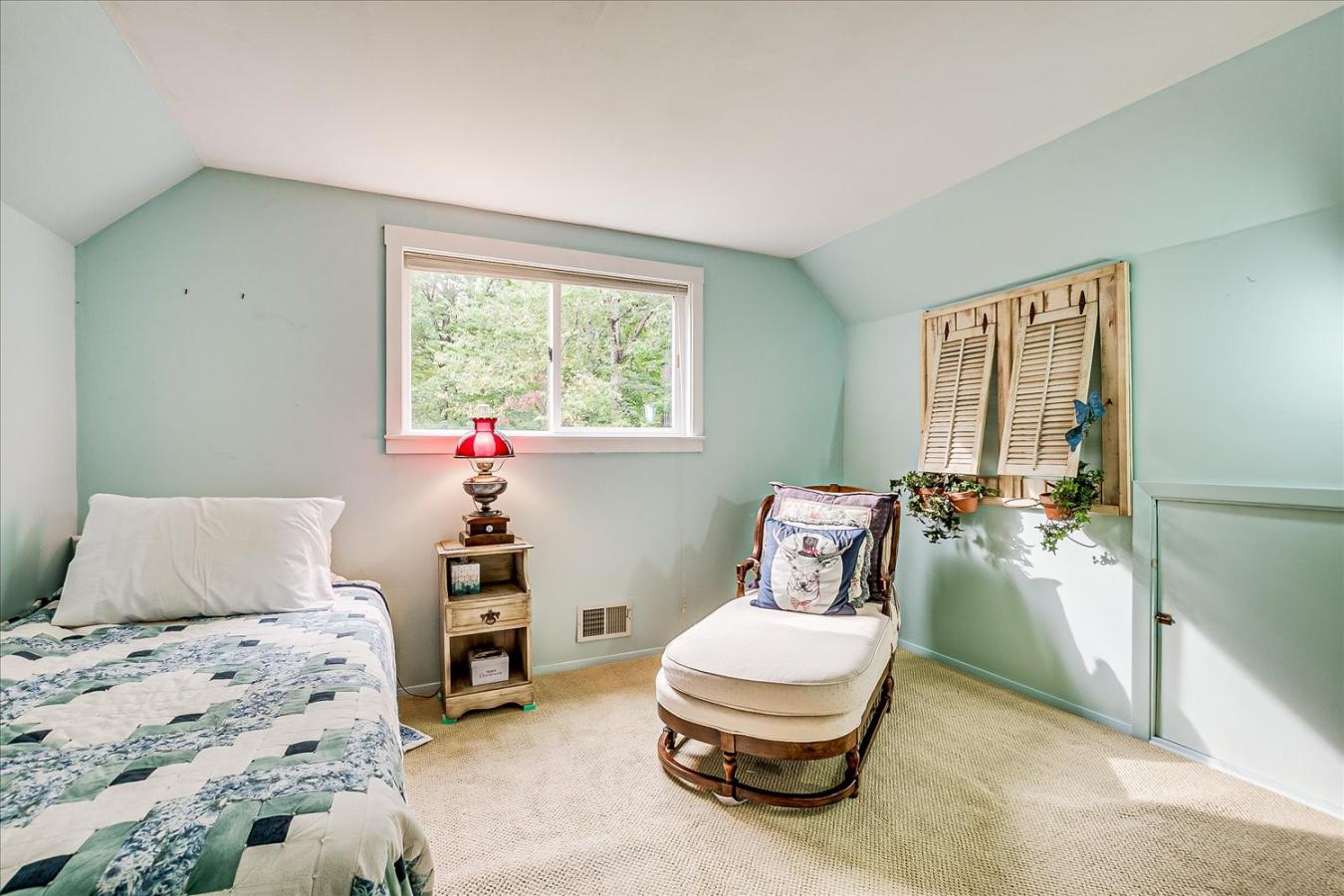 Bridgewater, Somerset, 08807, United States, 5 Bedrooms Bedrooms, ,2 BathroomsBathrooms,Residential,For Sale,1952385