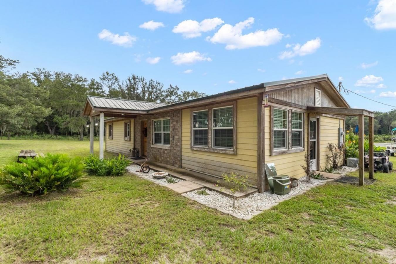 Morriston, Levy, 32668, United States, 5 Bedrooms Bedrooms, ,2 BathroomsBathrooms,Residential,For Sale,1952383