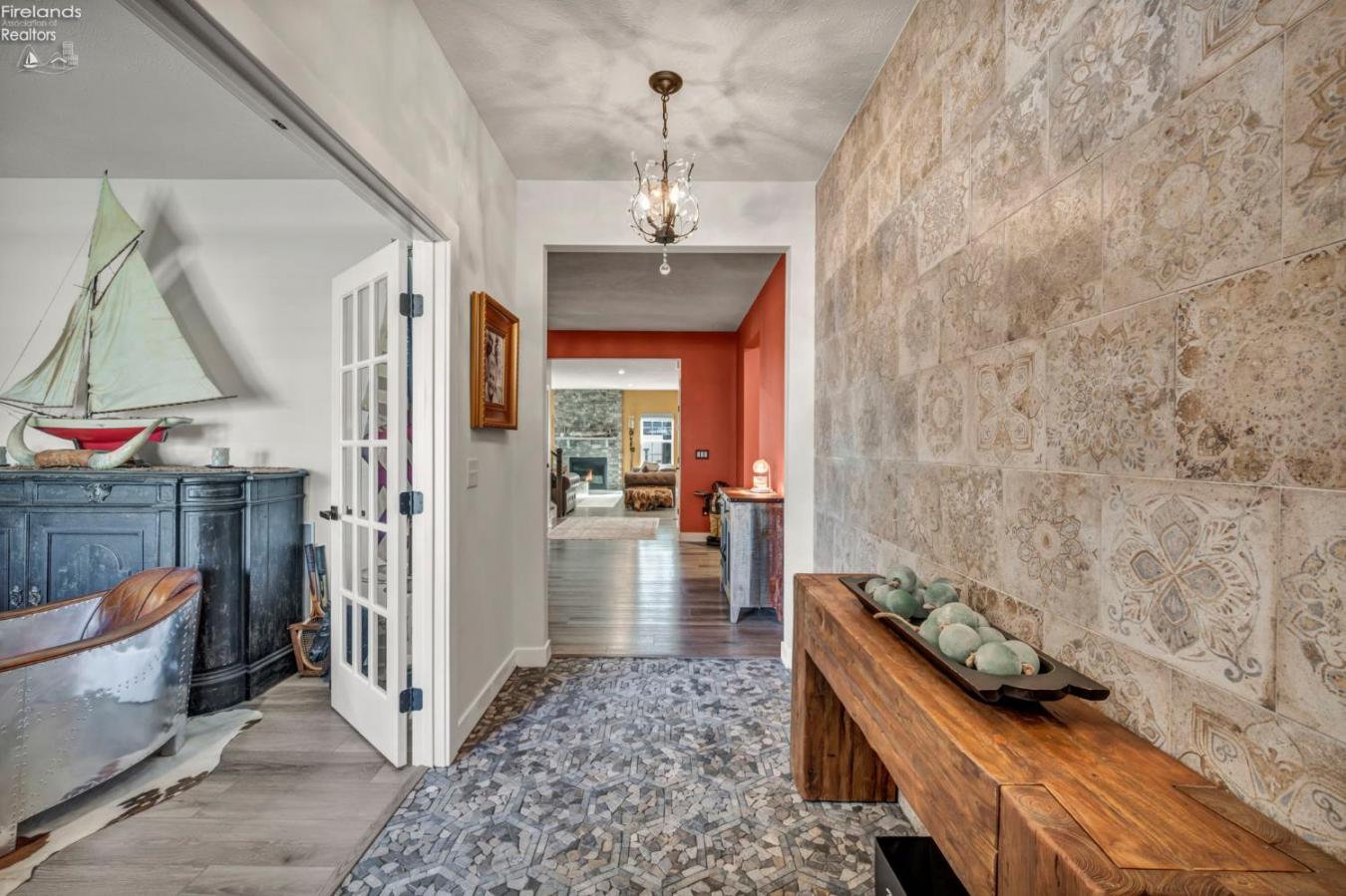 Lorain, Lorain, 44053, United States, 4 Bedrooms Bedrooms, ,3 BathroomsBathrooms,Residential,For Sale,1952380