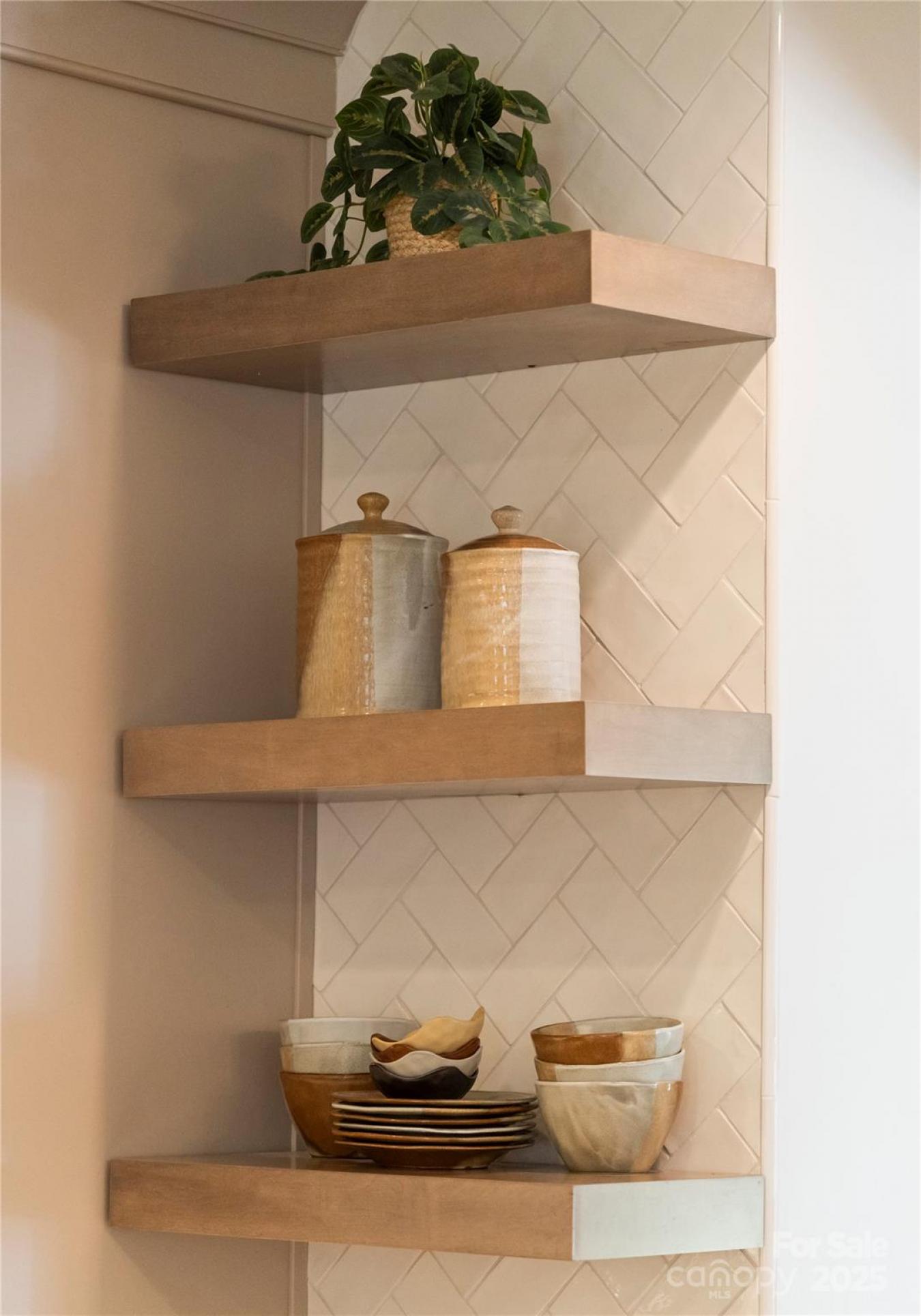 Mooresville, Iredell, 28117, United States, 4 Bedrooms Bedrooms, ,3 BathroomsBathrooms,Residential,For Sale,1952379