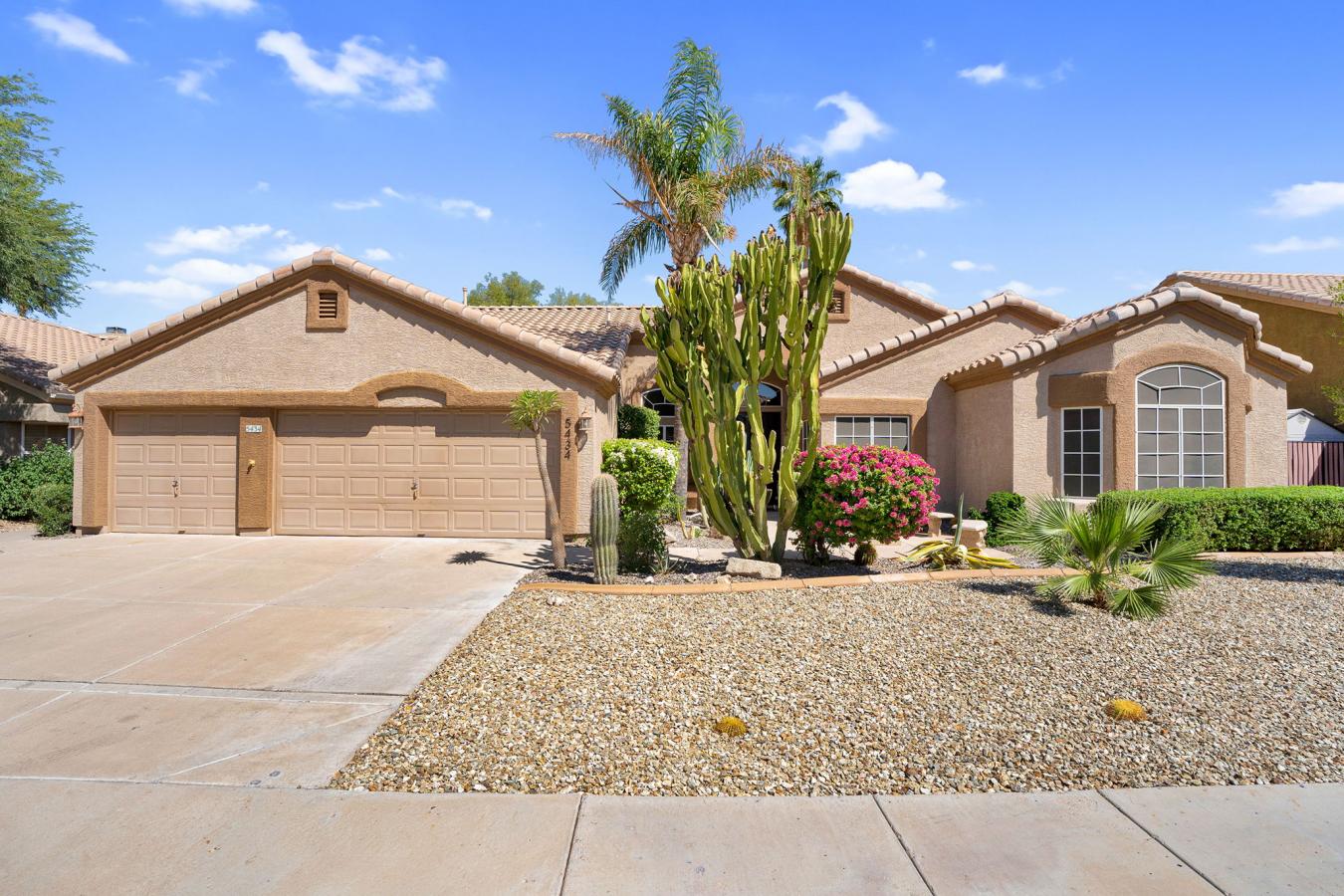 Scottsdale, Maricopa, 85254, United States, 3 Bedrooms Bedrooms, ,2 BathroomsBathrooms,Residential,For Sale,1952372