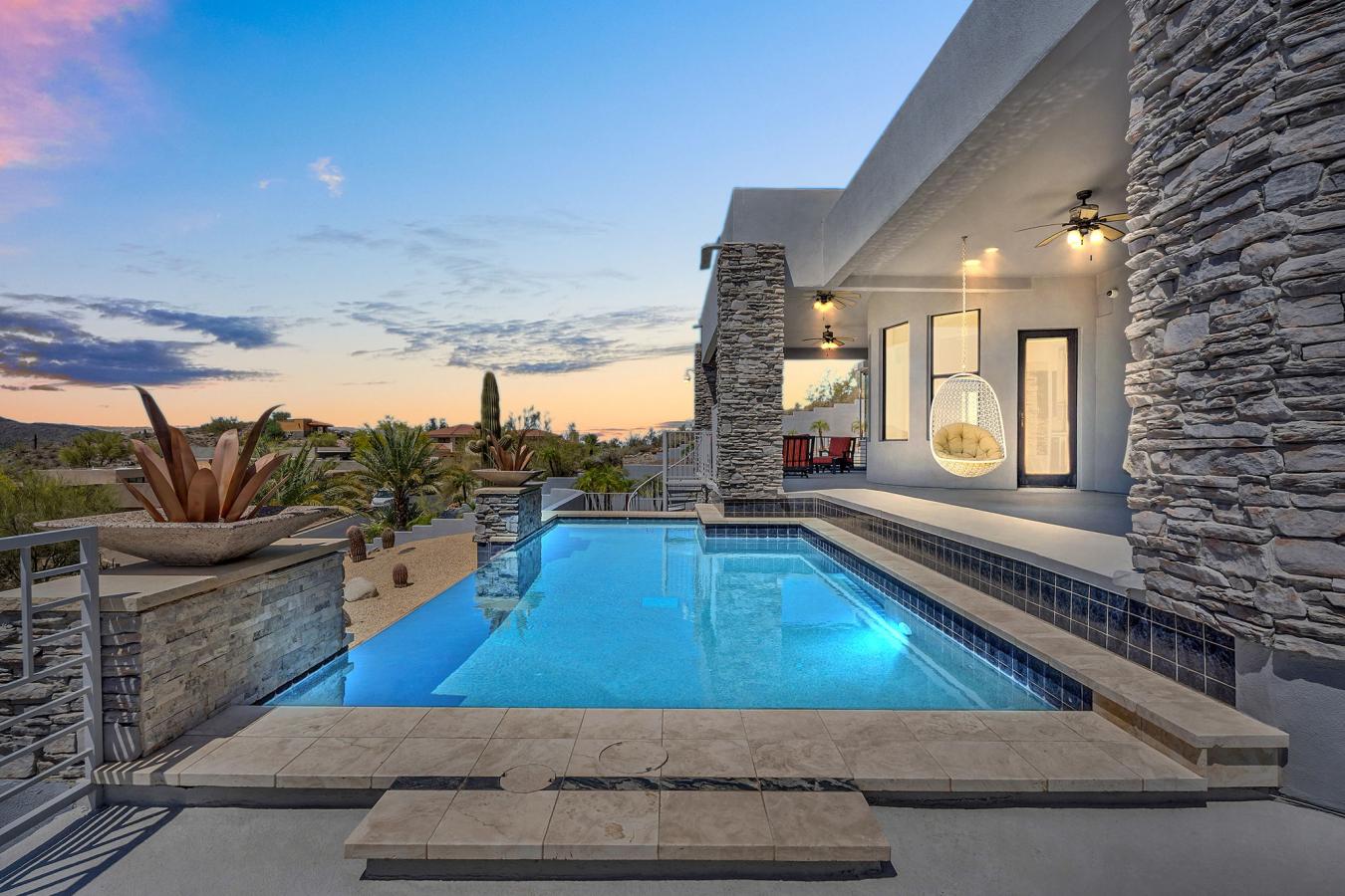 Phoenix, Maricopa, 85022, United States, 3 Bedrooms Bedrooms, ,4 BathroomsBathrooms,Residential,For Sale,1953588