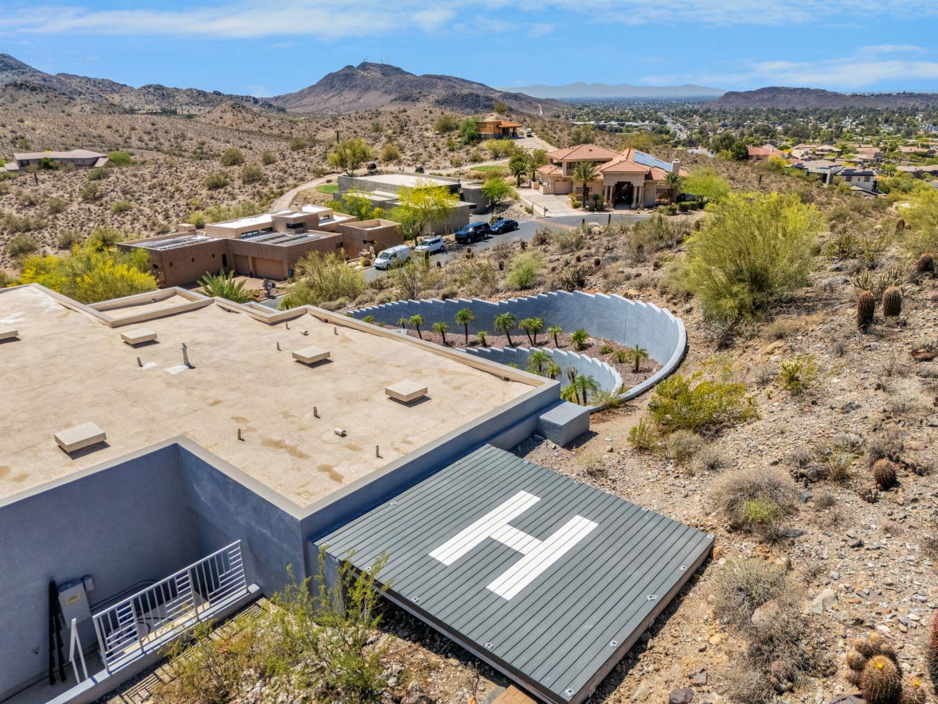 Phoenix, Maricopa, 85022, United States, 3 Bedrooms Bedrooms, ,4 BathroomsBathrooms,Residential,For Sale,1953588