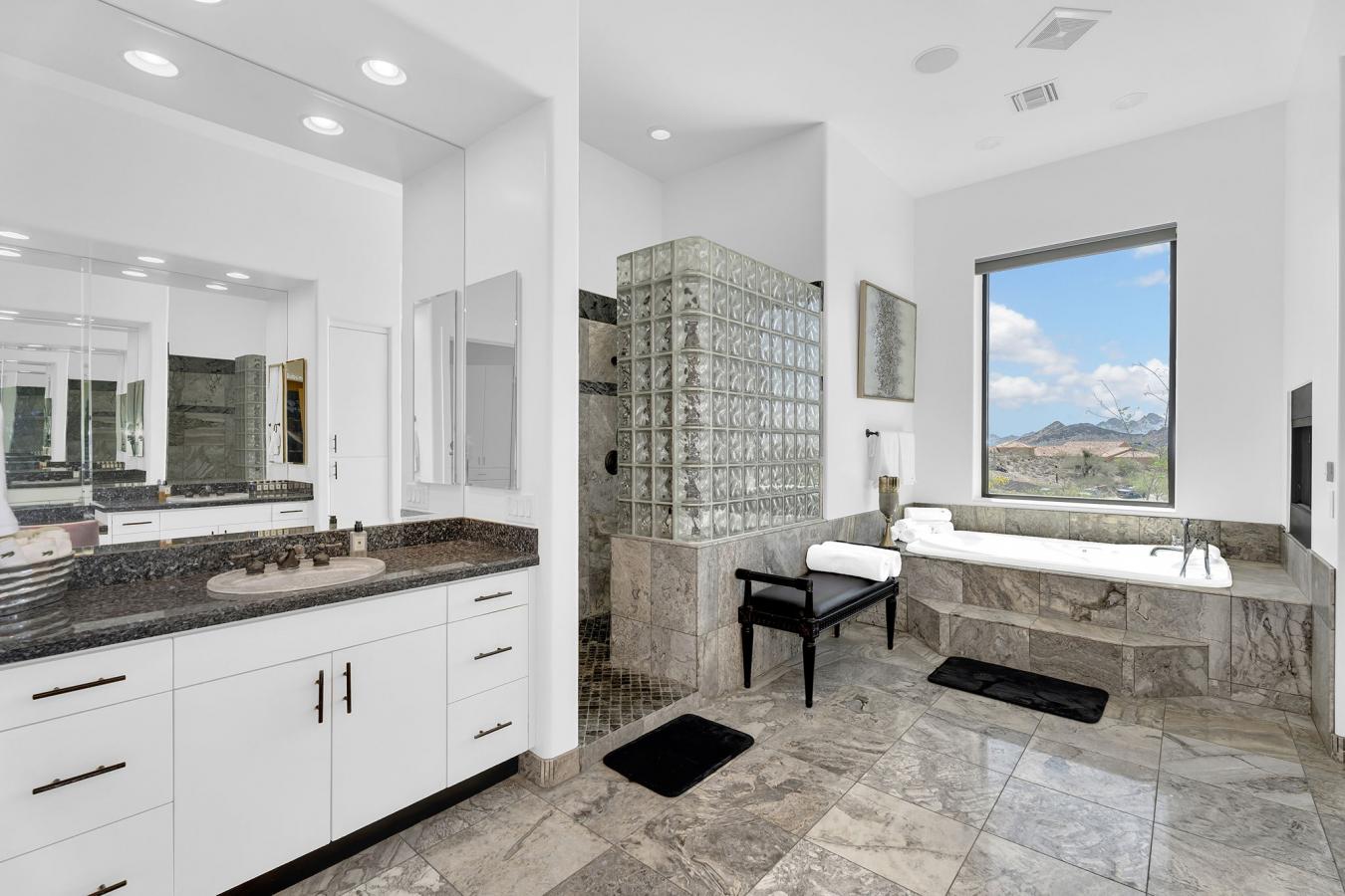 Phoenix, Maricopa, 85022, United States, 3 Bedrooms Bedrooms, ,4 BathroomsBathrooms,Residential,For Sale,1953588