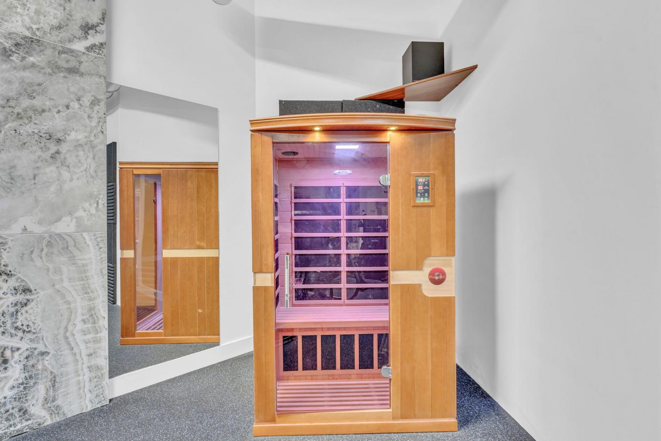 Phoenix, Maricopa, 85022, United States, 3 Bedrooms Bedrooms, ,4 BathroomsBathrooms,Residential,For Sale,1953588