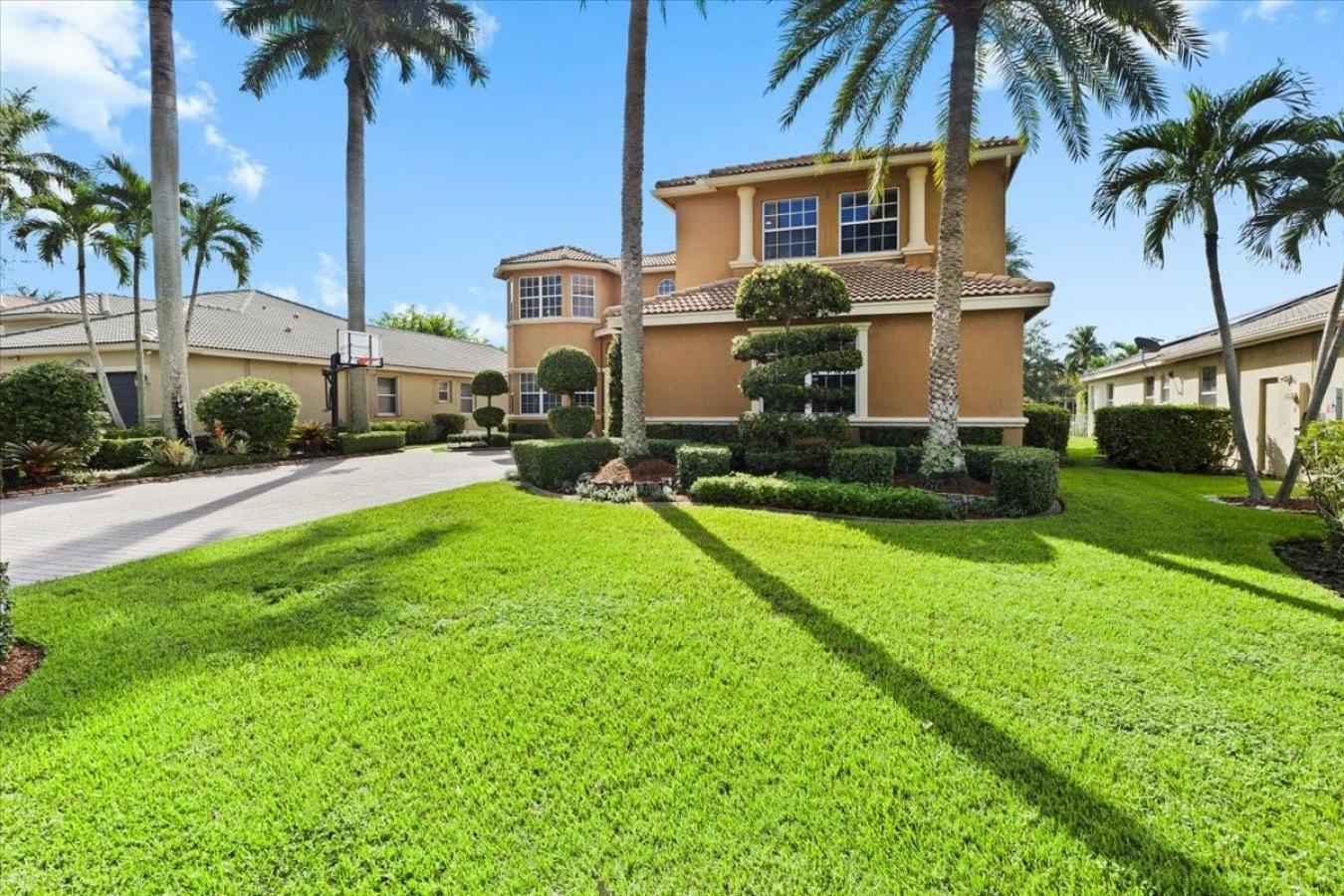 Coral Springs, Broward, 33076, United States, 6 Bedrooms Bedrooms, ,5 BathroomsBathrooms,Residential,For Sale,1952371