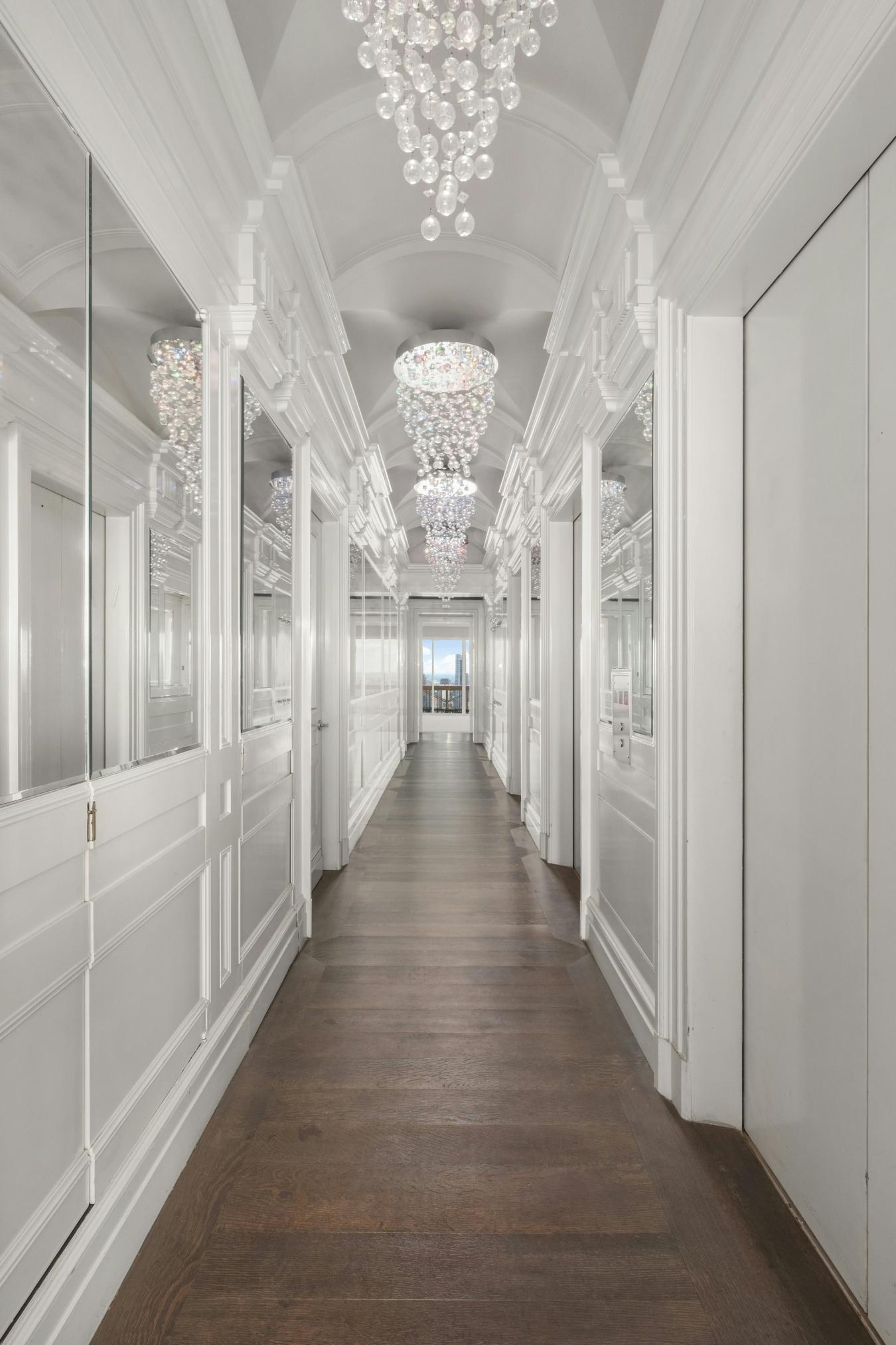 New York, New York, 10021, United States, 6 Bedrooms Bedrooms, ,5 BathroomsBathrooms,Residential,For Sale,1952367