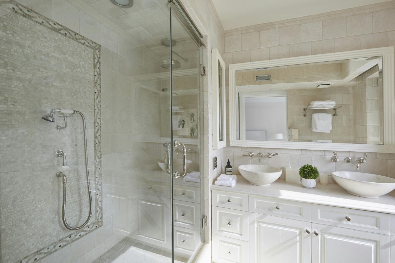 New York, New York, 10065, United States, 3 Bedrooms Bedrooms, ,3 BathroomsBathrooms,Residential,For Sale,1952365