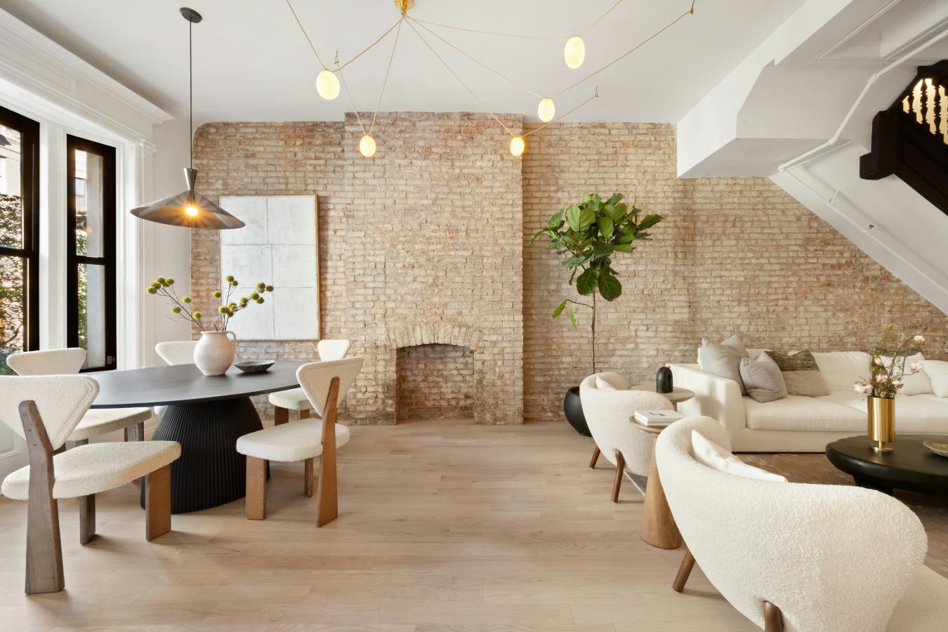 Hamilton Heights, New York, 10031, United States, 7 Bedrooms Bedrooms, ,5 BathroomsBathrooms,Residential,For Sale,1952363