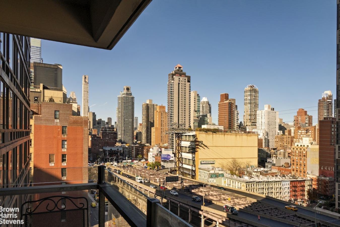 New York, New York, 10022, United States, 5 Bedrooms Bedrooms, ,5 BathroomsBathrooms,Residential,For Sale,1952362