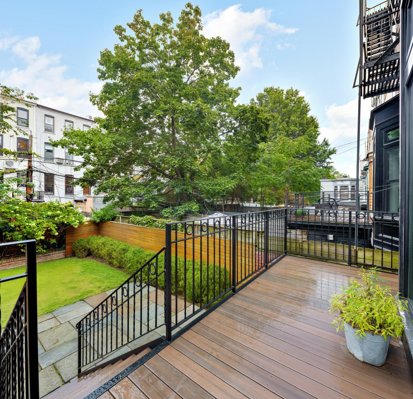 Stuyvesant Heights, New York, 11221, United States, 6 Bedrooms Bedrooms, ,5 BathroomsBathrooms,Residential,For Sale,1952359