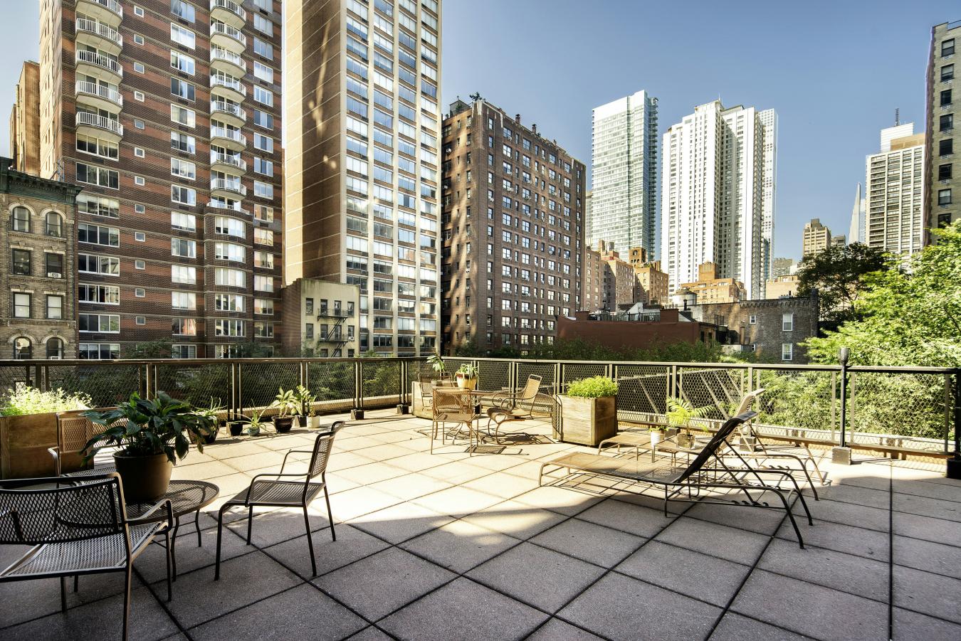 New York, New York, 10022, United States, 3 Bedrooms Bedrooms, ,3 BathroomsBathrooms,Residential,For Sale,2008667