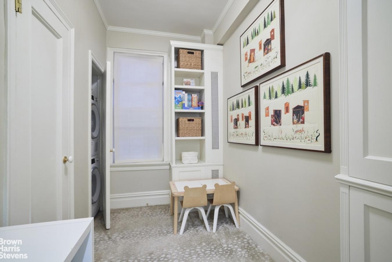 New York, New York, 10128, United States, 3 Bedrooms Bedrooms, ,3 BathroomsBathrooms,Residential,For Sale,1952357