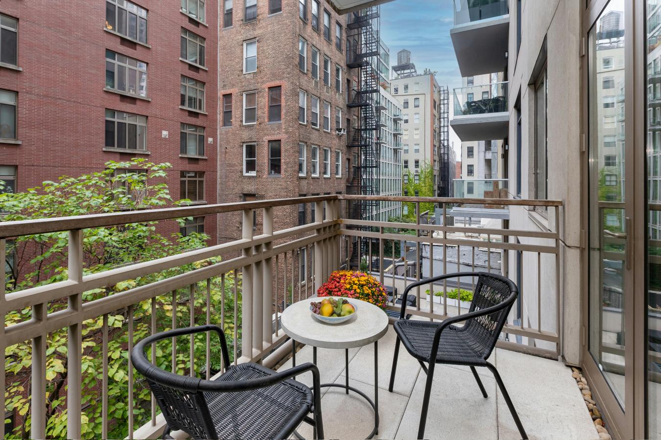 Chelsea, New York, 10011, United States, 1 Bedroom Bedrooms, ,1 BathroomBathrooms,Residential,For Sale,1952349