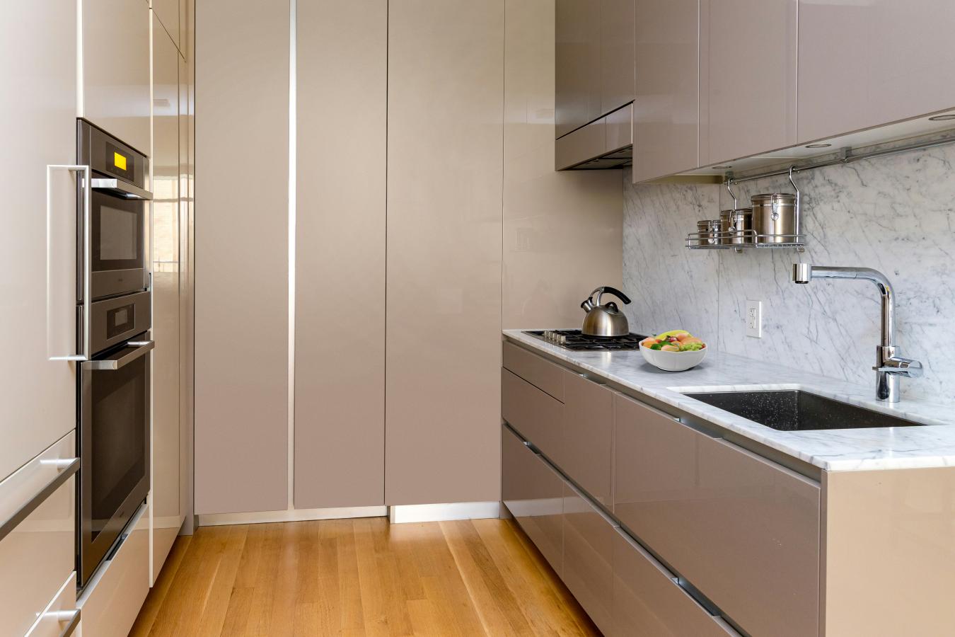 Chelsea, New York, 10011, United States, 1 Bedroom Bedrooms, ,1 BathroomBathrooms,Residential,For Sale,1952349