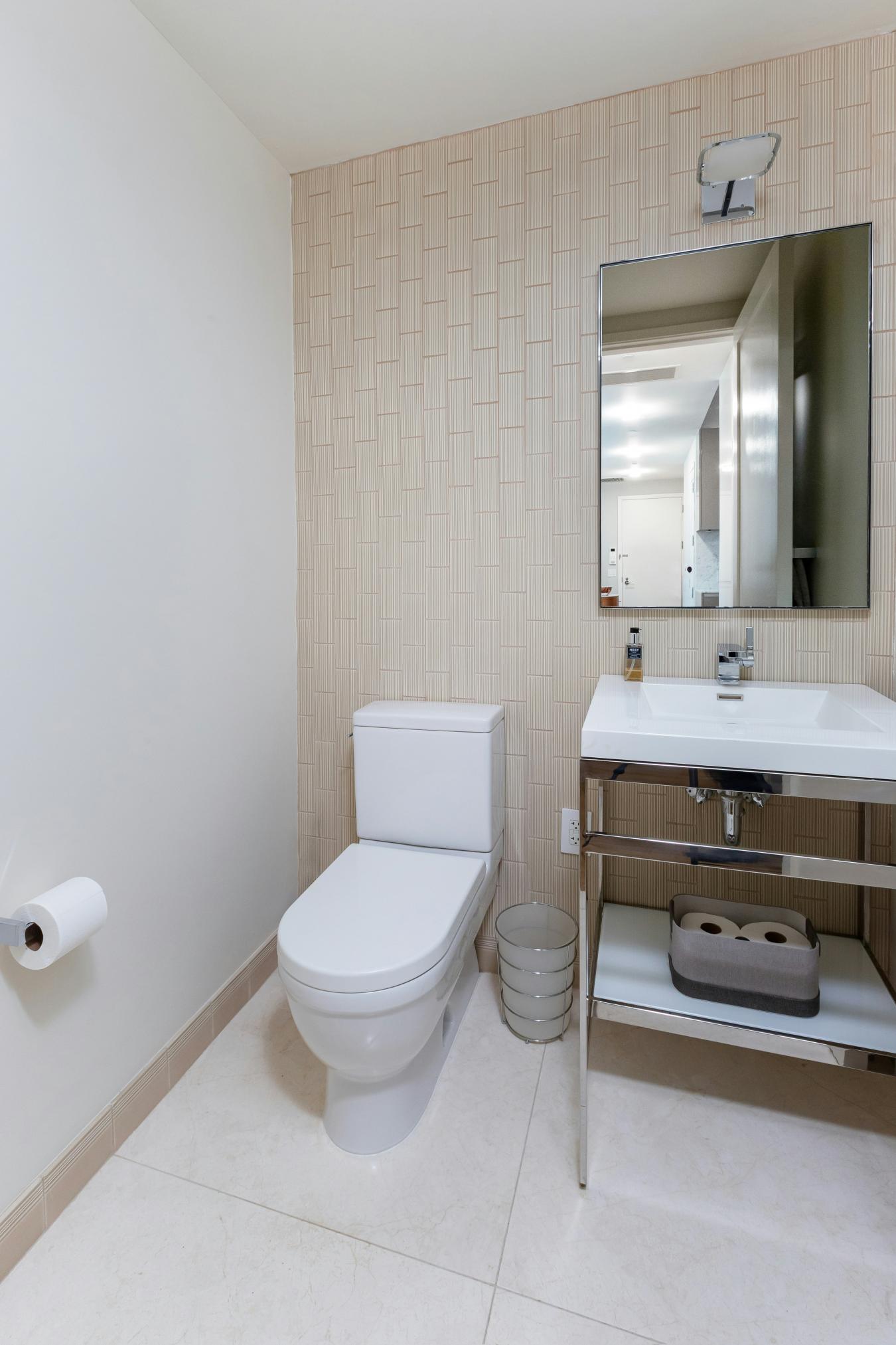 Chelsea, New York, 10011, United States, 1 Bedroom Bedrooms, ,1 BathroomBathrooms,Residential,For Sale,1952349