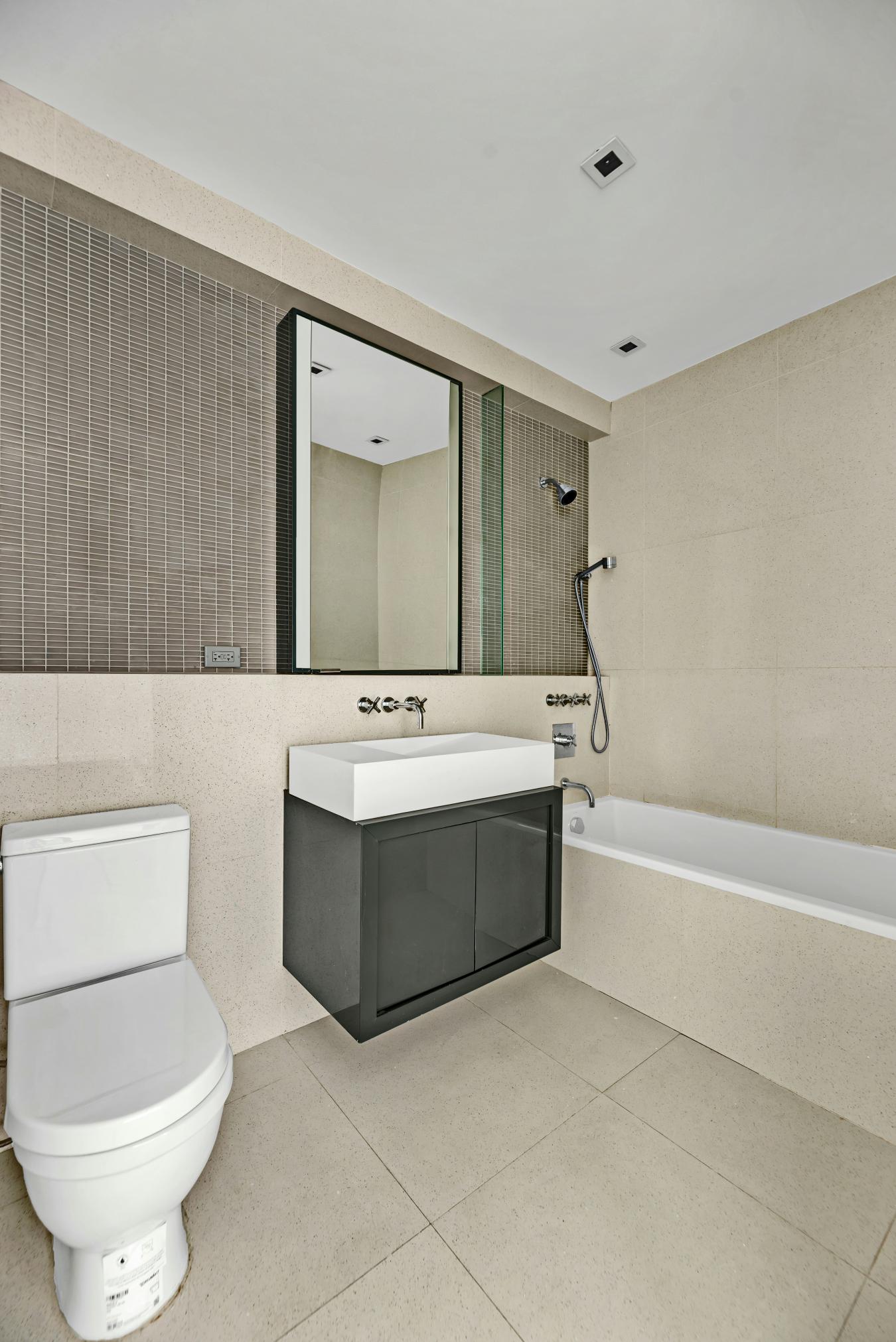 Gramercy Park, New York, 10010, United States, 1 Bedroom Bedrooms, ,1 BathroomBathrooms,Residential,For Sale,1952347