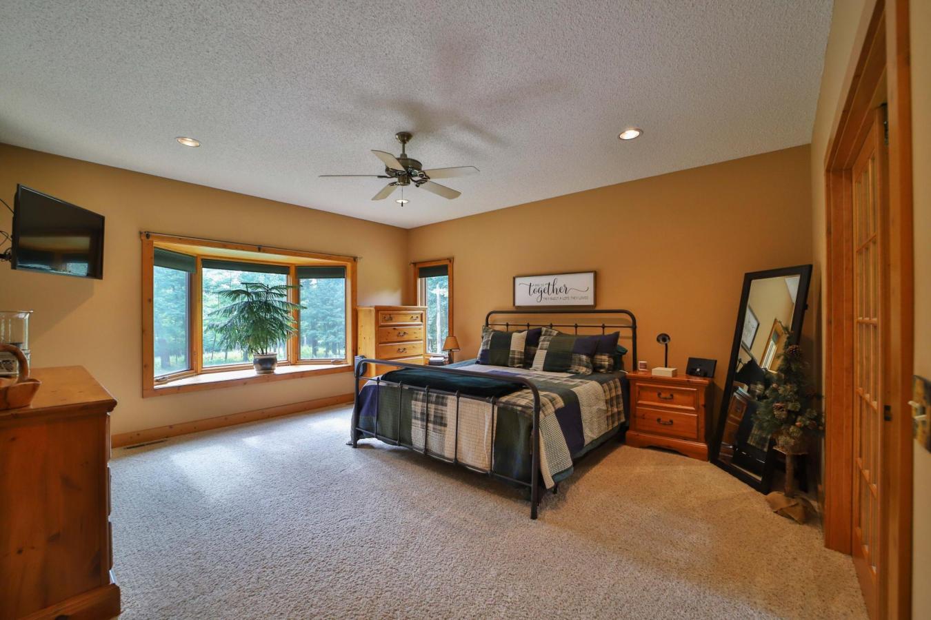 East Gull Lake, Cass, 56401, United States, 5 Bedrooms Bedrooms, ,3 BathroomsBathrooms,Residential,For Sale,1952344