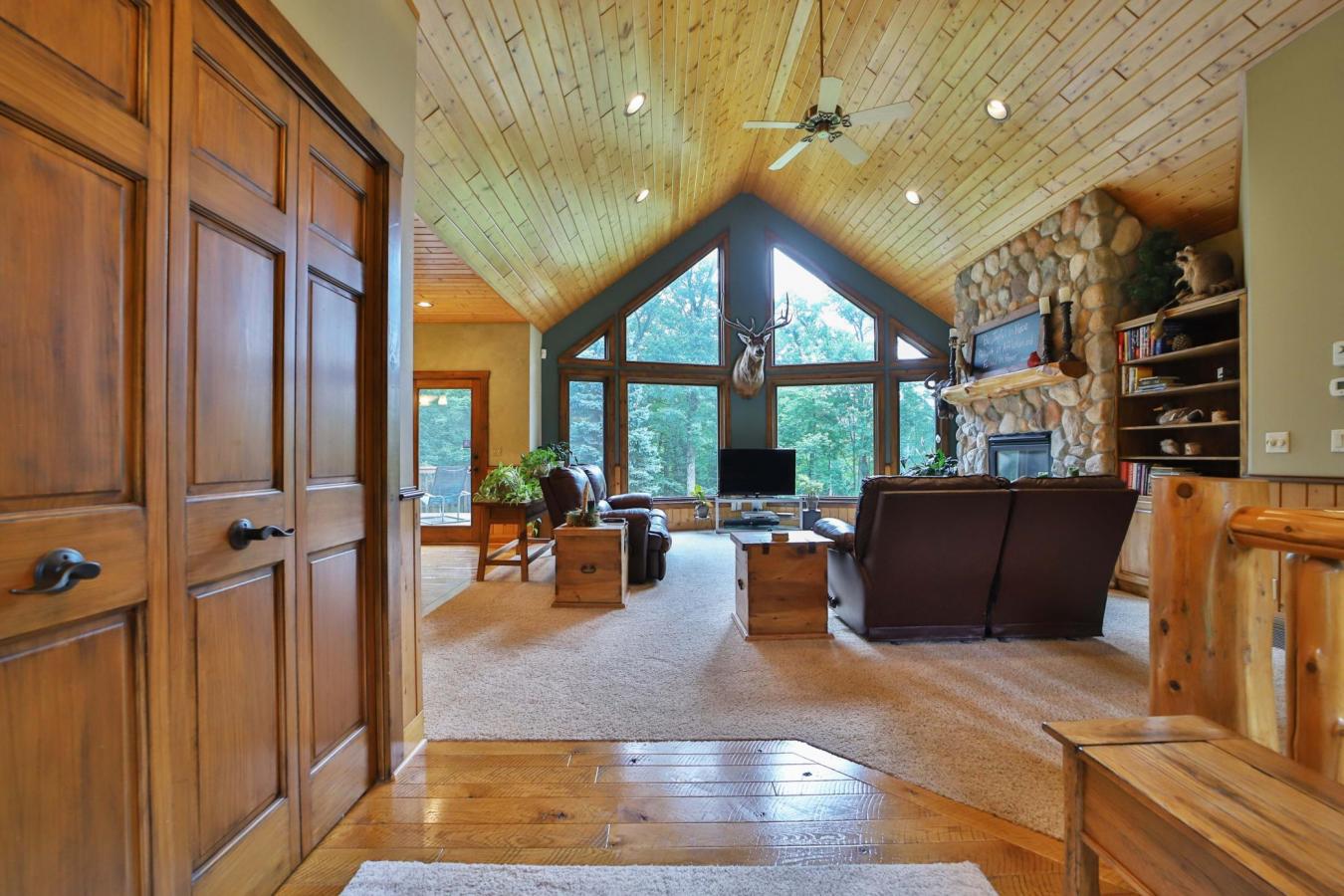 East Gull Lake, Cass, 56401, United States, 5 Bedrooms Bedrooms, ,3 BathroomsBathrooms,Residential,For Sale,1952344