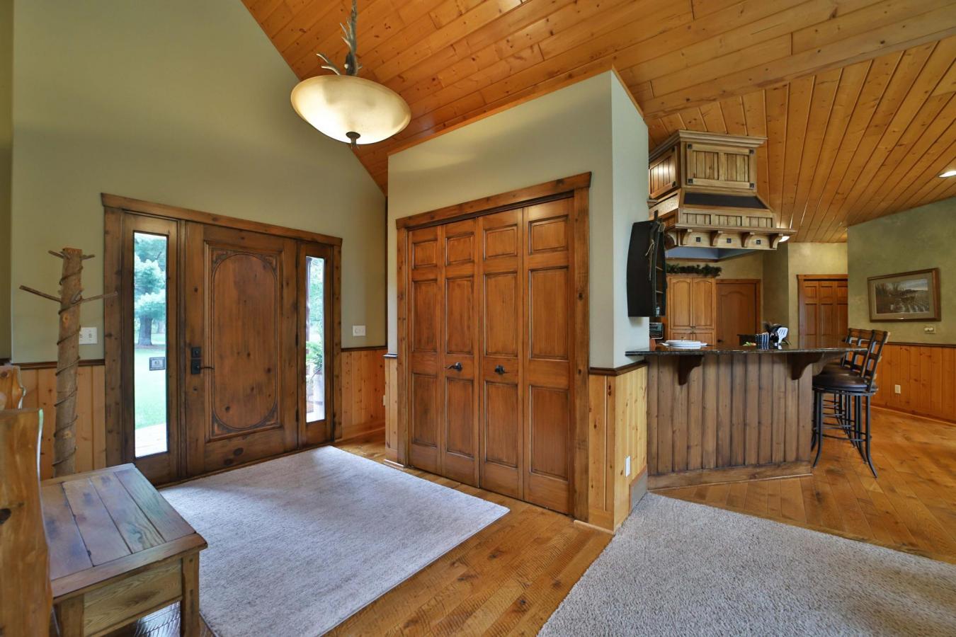 East Gull Lake, Cass, 56401, United States, 5 Bedrooms Bedrooms, ,3 BathroomsBathrooms,Residential,For Sale,1952344